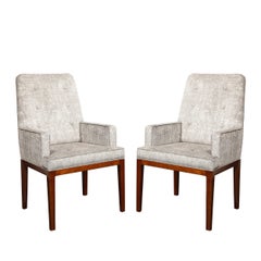 Conjunto de 6 sillas de comedor de nogal y tela Holly Hunt de mediados de siglo, por John Widdicomb