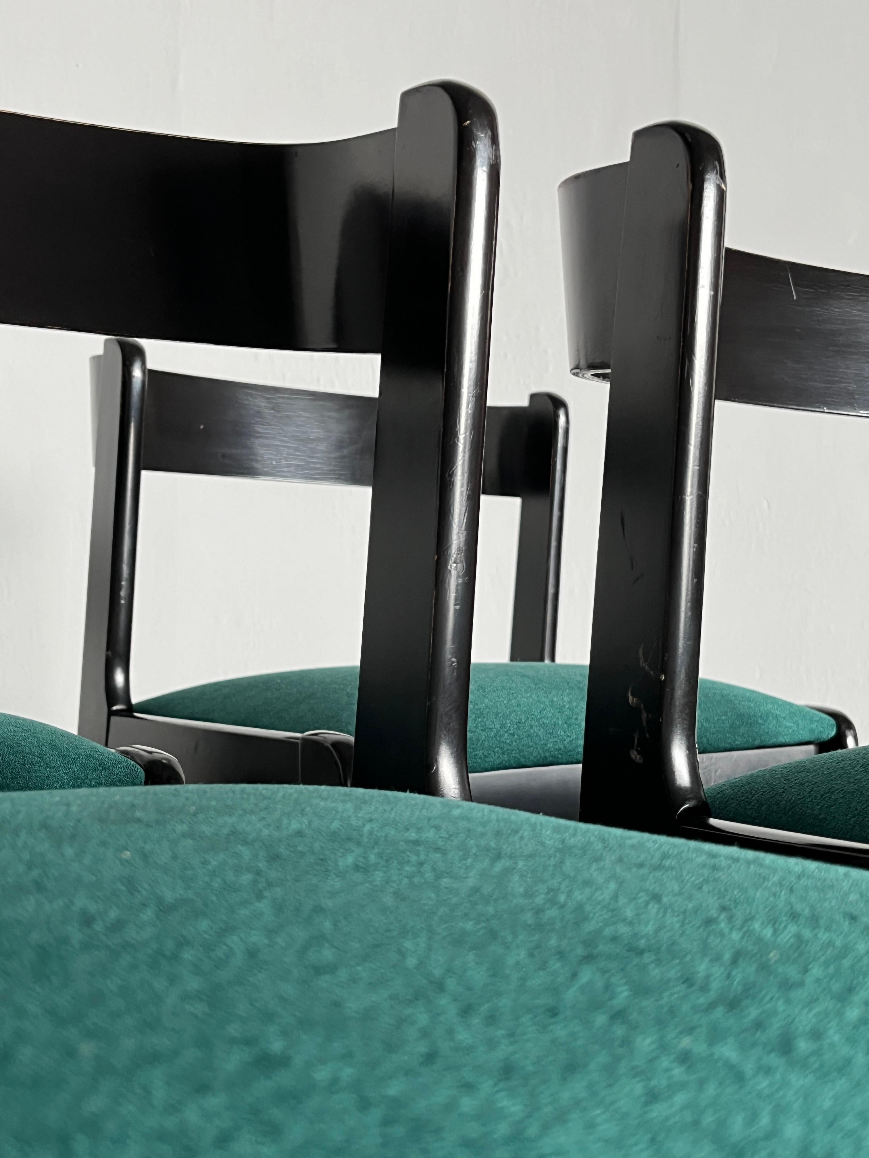 Ensemble de 6 chaises de salle à manger vintage en bois du milieu du siècle dans le style de Willy RIzzo, 1970 en vente 4