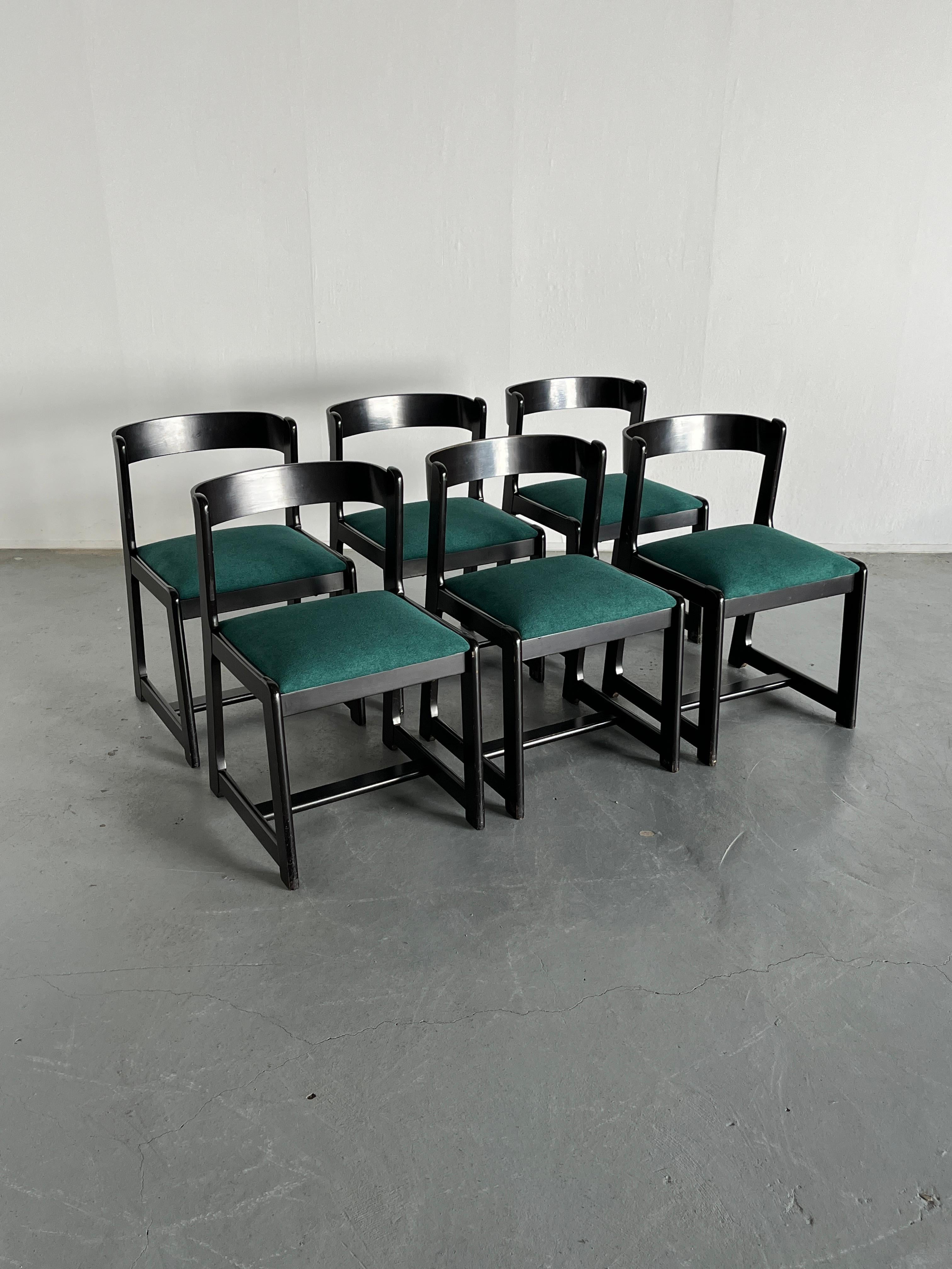 Mid-Century Modern Ensemble de 6 chaises de salle à manger vintage en bois du milieu du siècle dans le style de Willy RIzzo, 1970 en vente