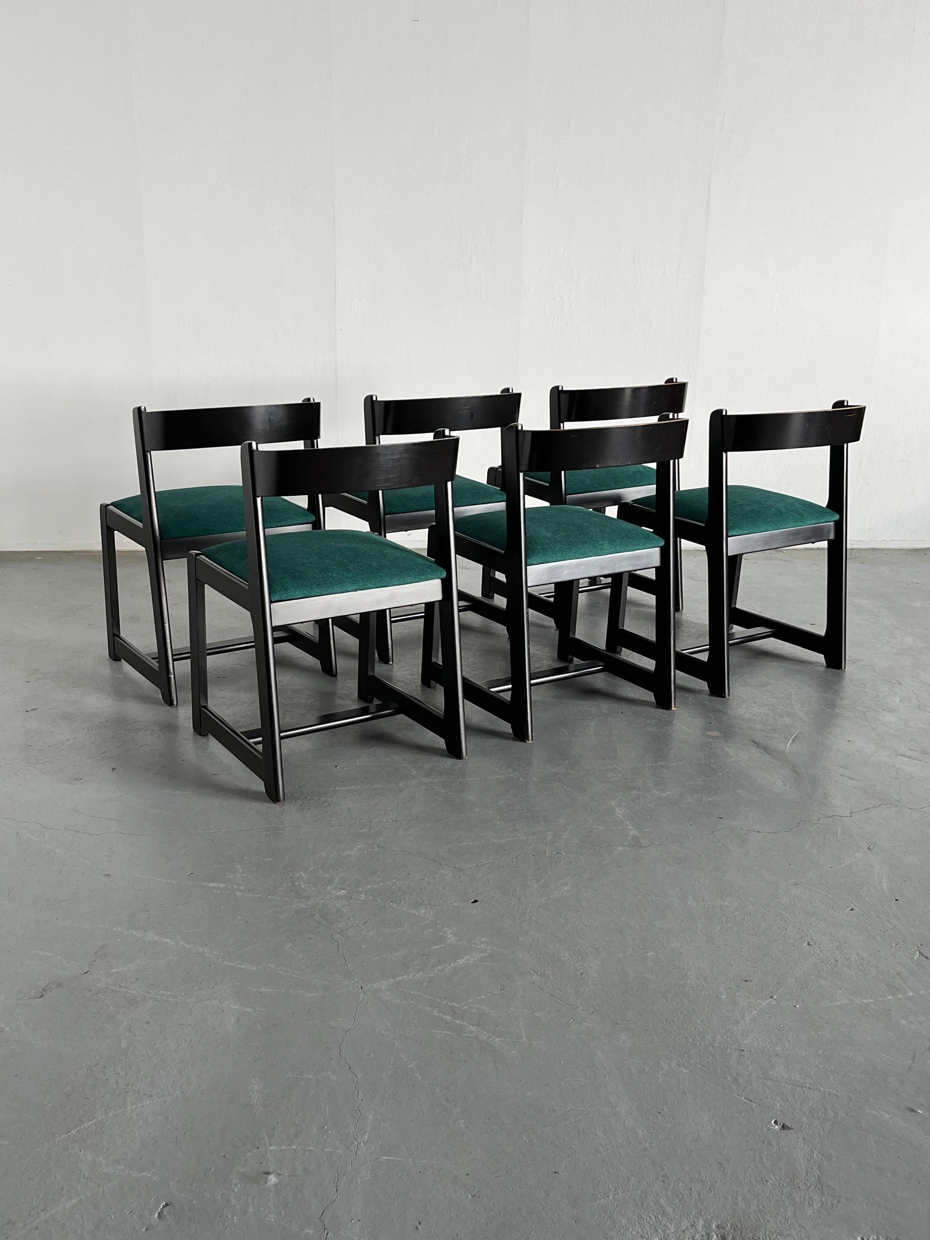 Fin du 20e siècle Ensemble de 6 chaises de salle à manger vintage en bois du milieu du siècle dans le style de Willy RIzzo, 1970 en vente