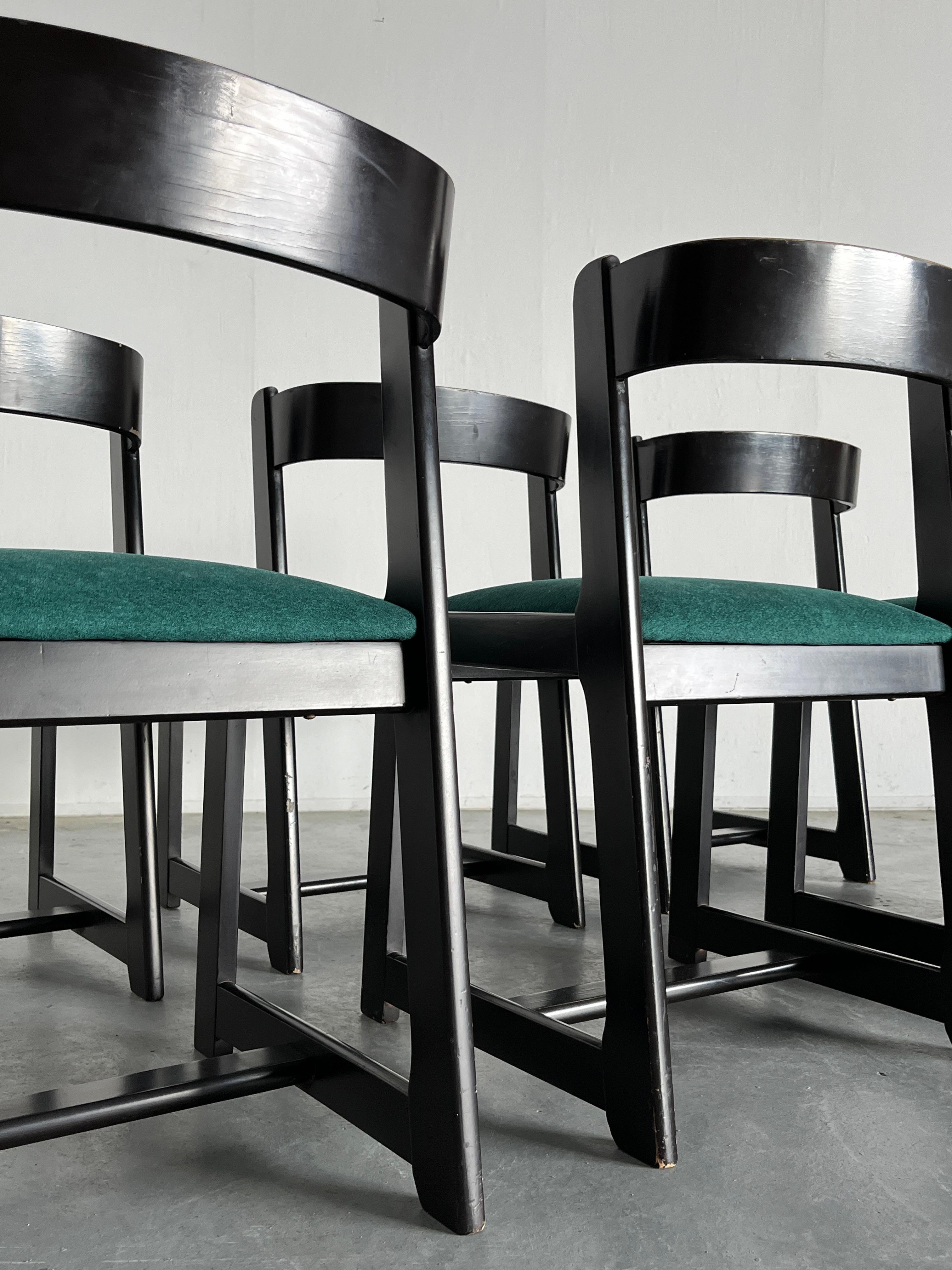 Ensemble de 6 chaises de salle à manger vintage en bois du milieu du siècle dans le style de Willy RIzzo, 1970 en vente 2