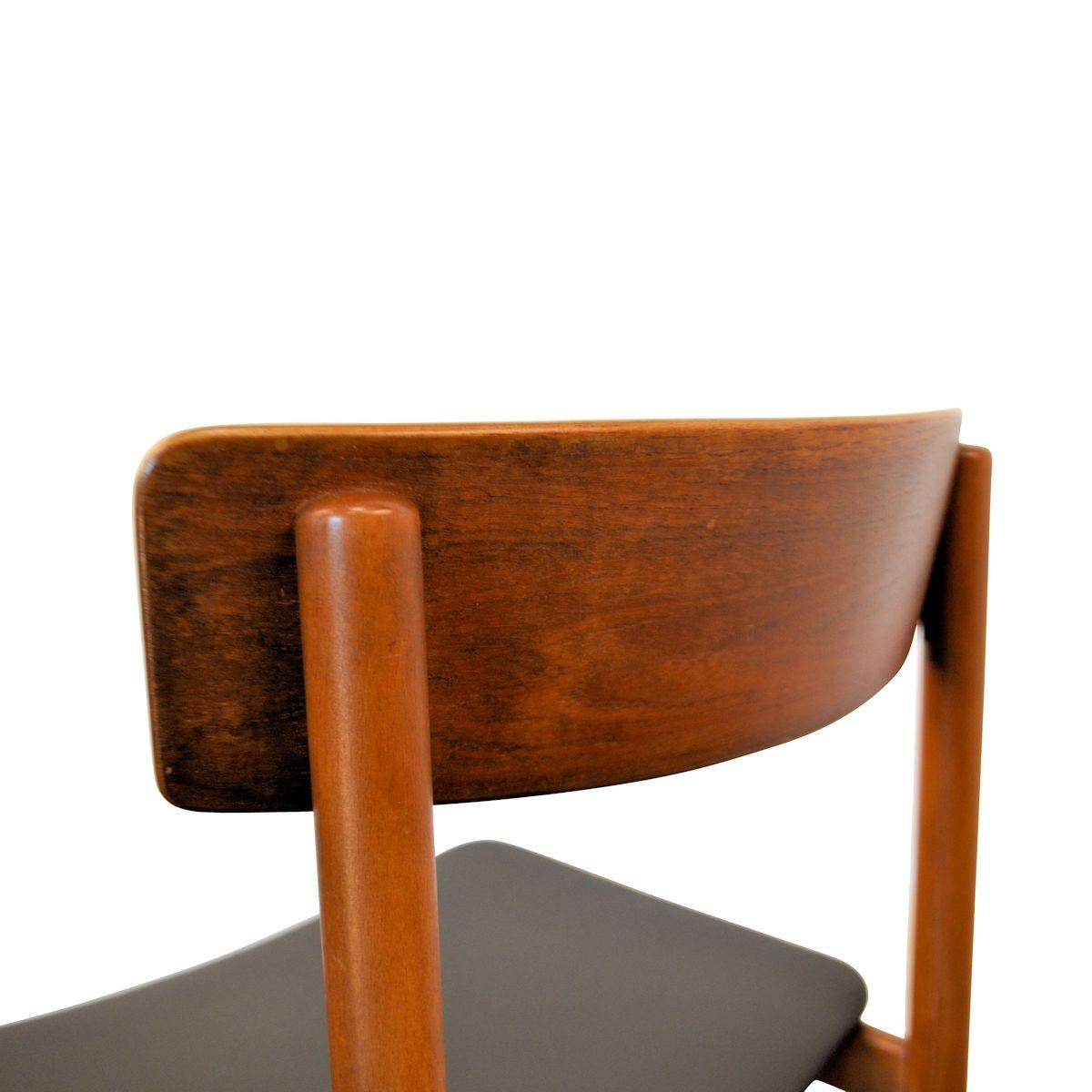 Set of 6 Midcentury Farstrup Teak / Beech Dining Chairs In Good Condition For Sale In Panningen, NL