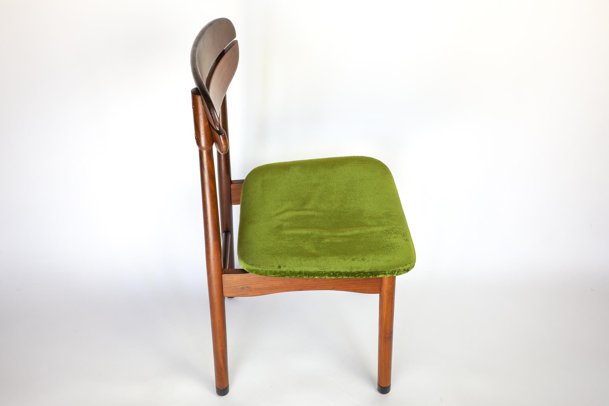 Chaises de salle à manger modernes du milieu du siècle dernier avec tapisserie en velours vert, lot de 6, années 1950 en vente 4