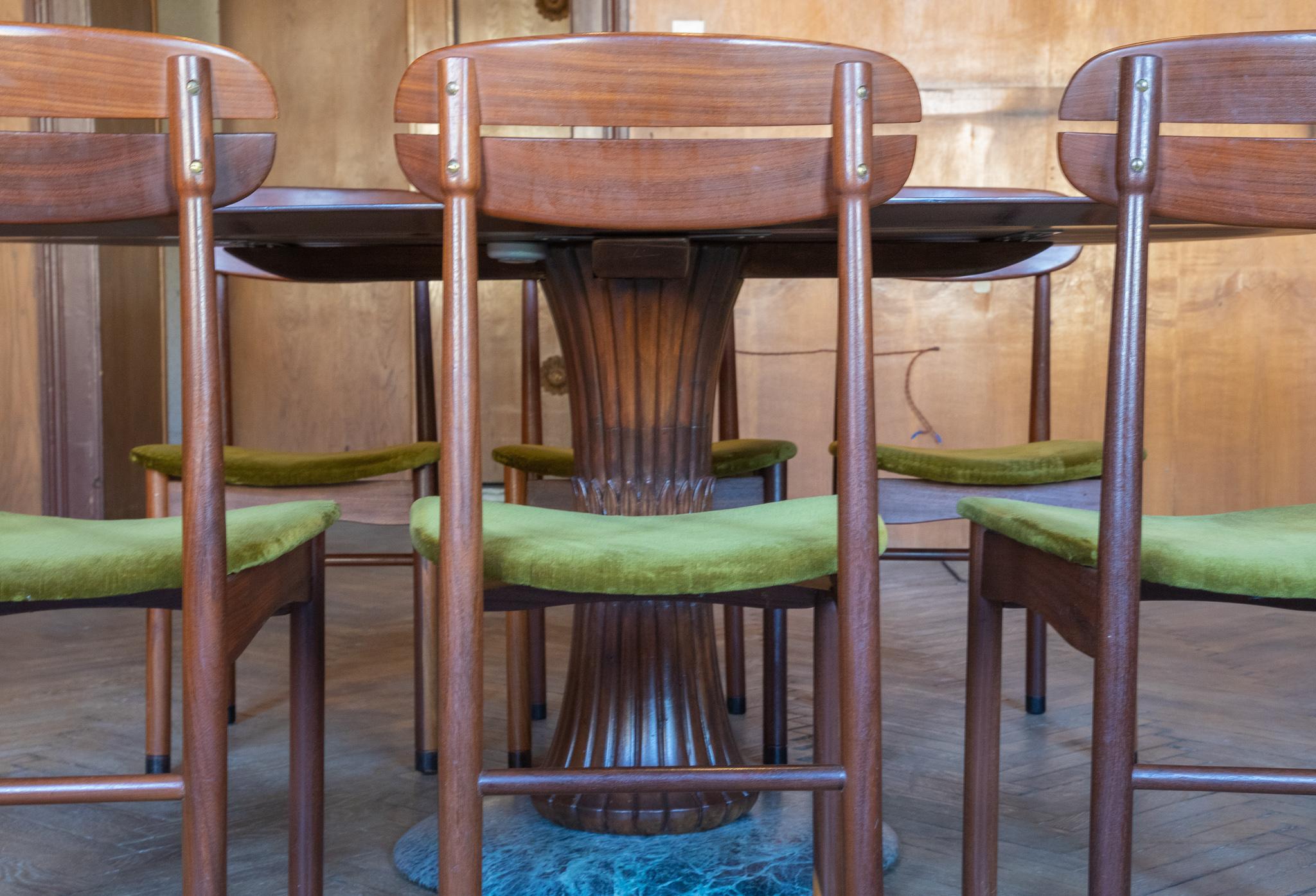 Chaises de salle à manger modernes du milieu du siècle dernier avec tapisserie en velours vert, lot de 6, années 1950 en vente 12