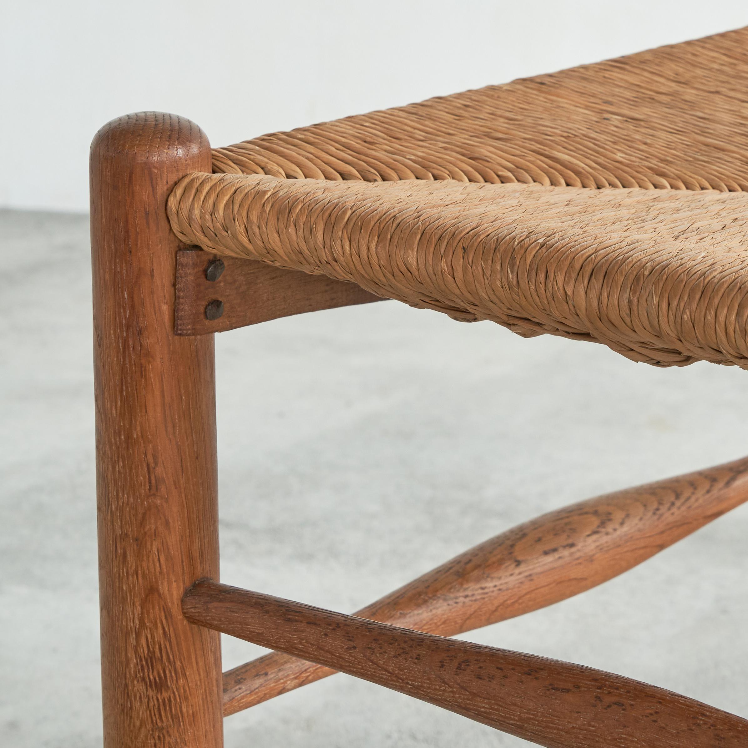 Set di 6 sedie in Oak e giunco del Medioevo, anni '50 in vendita 4