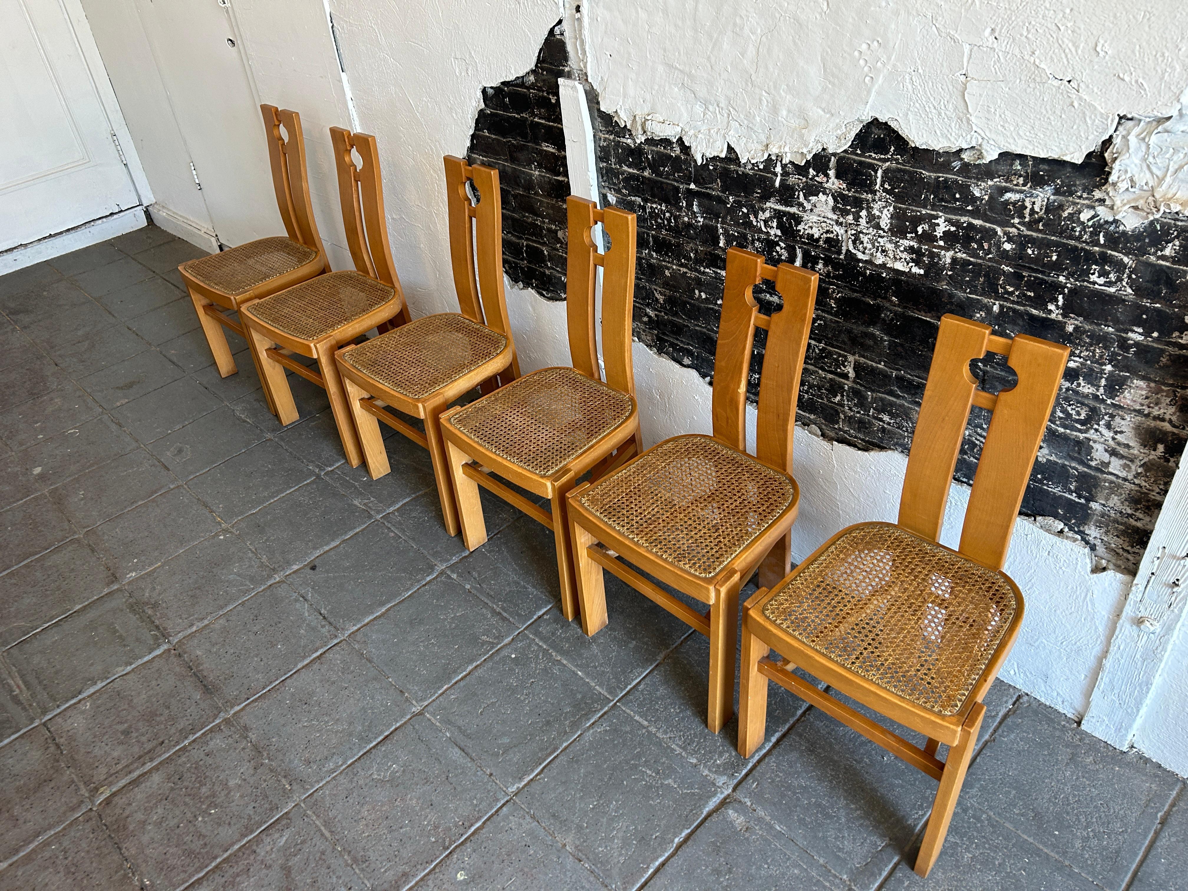 Postmoderne Ensemble de 6 chaises de salle à manger post-moderne du milieu du siècle par Pietro Costantini Italie en vente