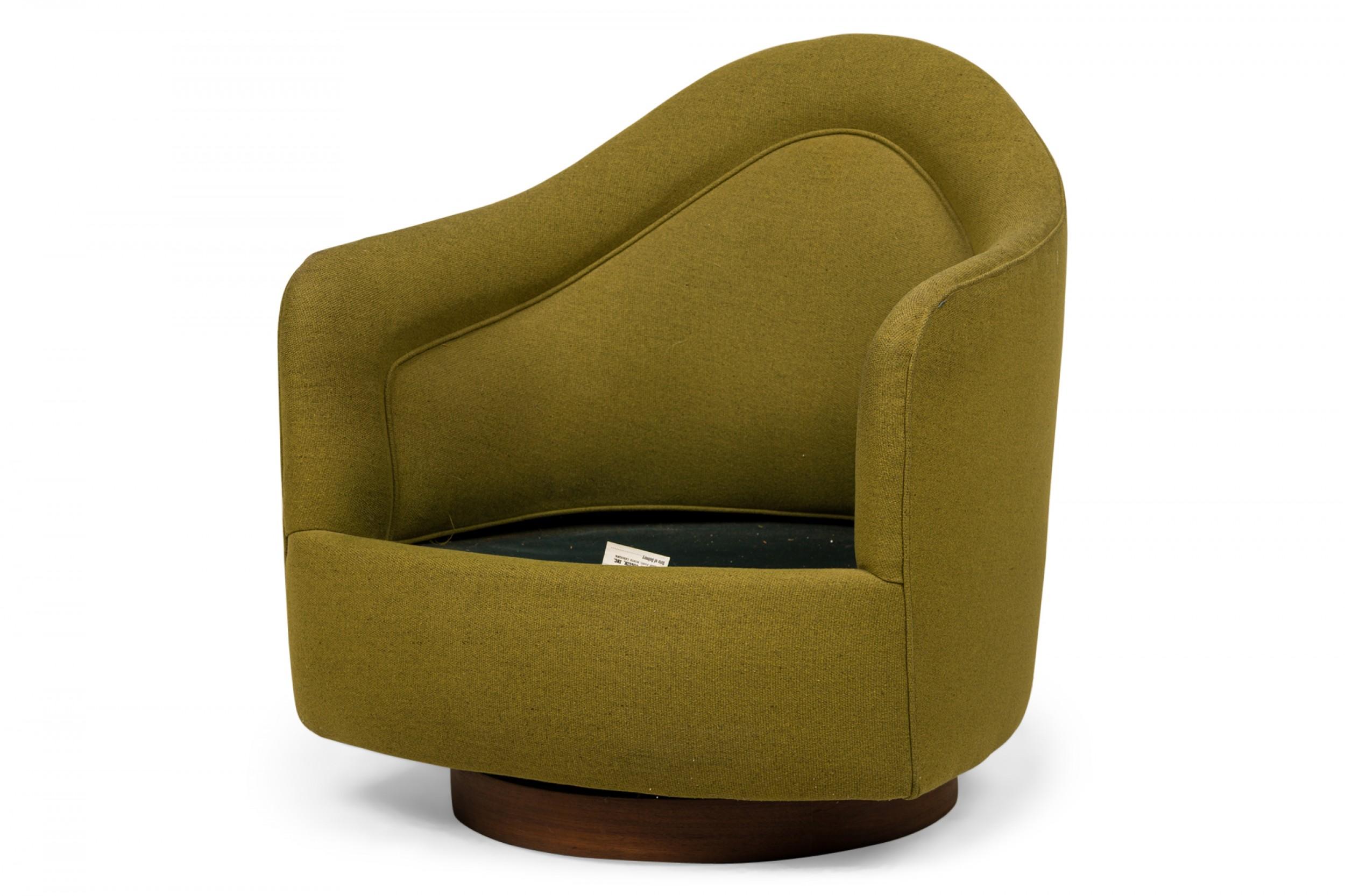 Ensemble de 6 fauteuils pivotants tapissés vert olive Milo Baughman pour Thayer Coggin en vente 6