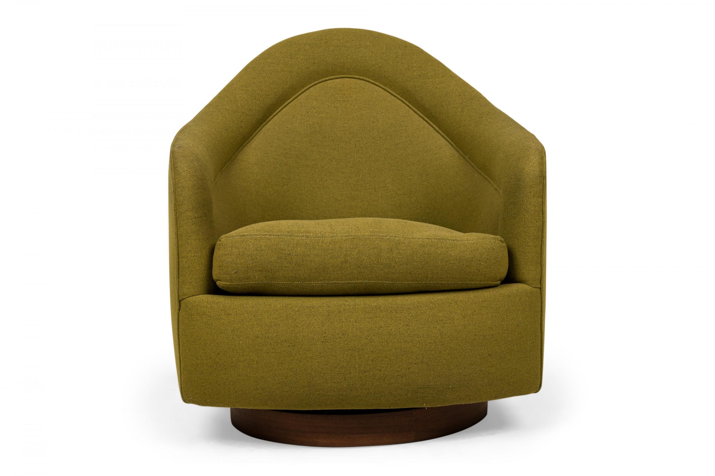 Américain Ensemble de 6 fauteuils pivotants tapissés vert olive Milo Baughman pour Thayer Coggin en vente
