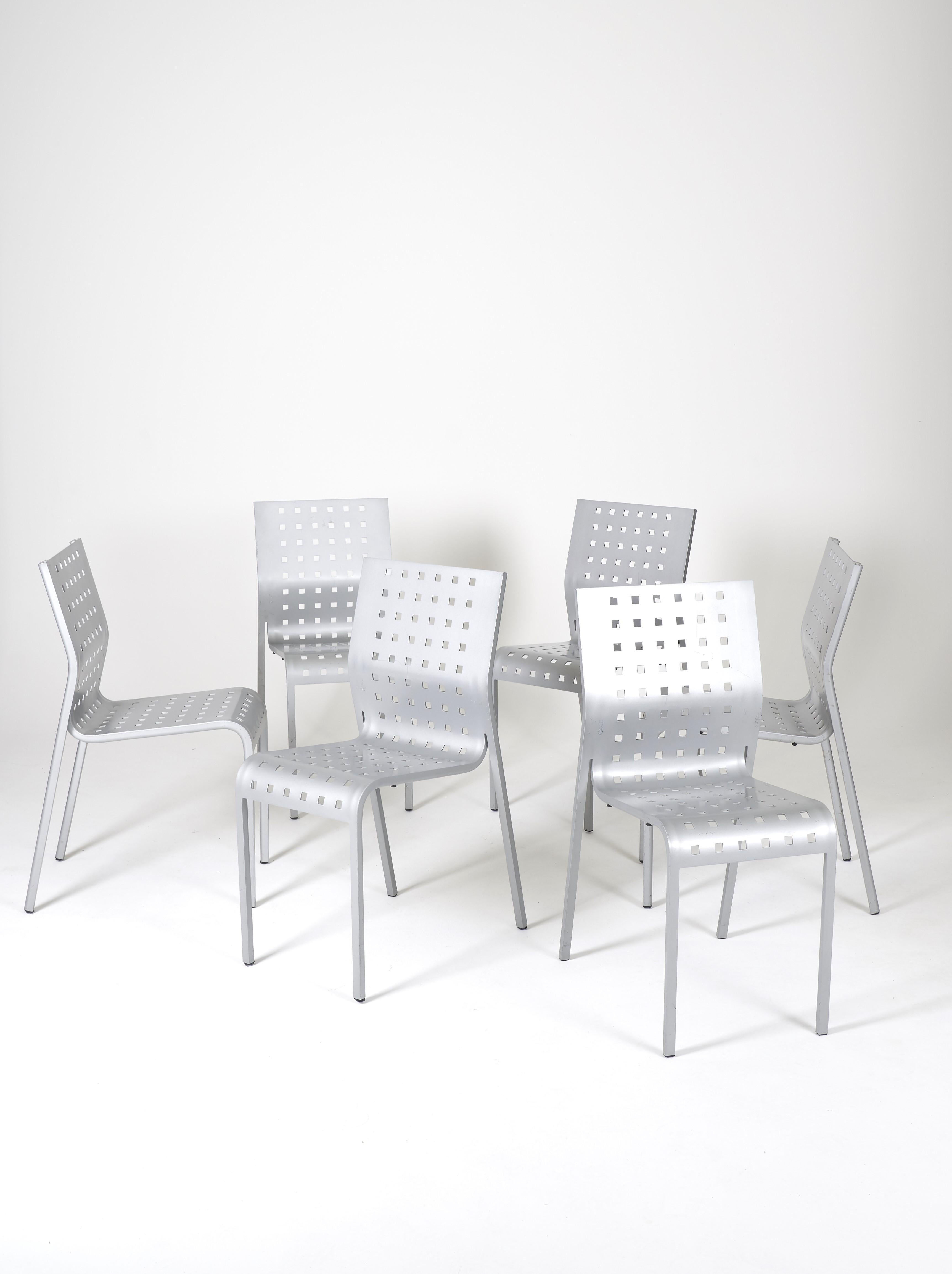 Set of 6 Mirandolina chairs n° 2068 by Pietro Arosio for Zanotta, Italy 1990s. The seat is made of a single piece of curved aluminum. Very comfortable.