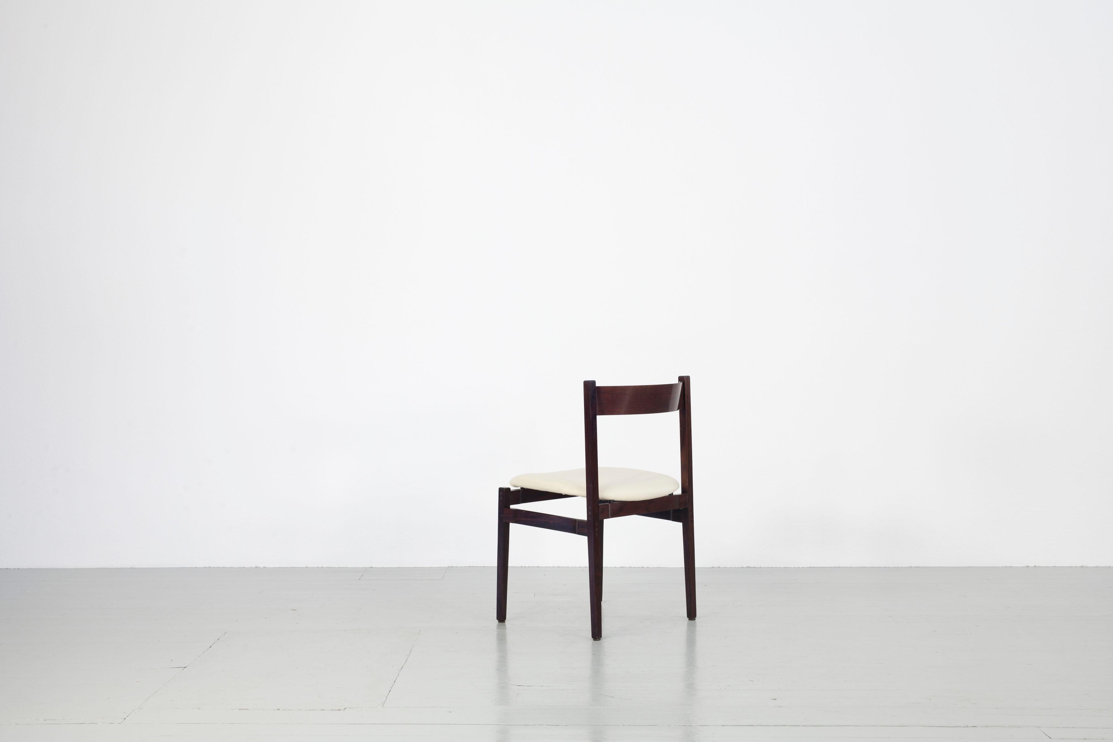 Ensemble de 6 chaises de salle à manger « Modèle 101 », conçues par Gianfranco Frattini Bon état - En vente à Wolfurt, AT