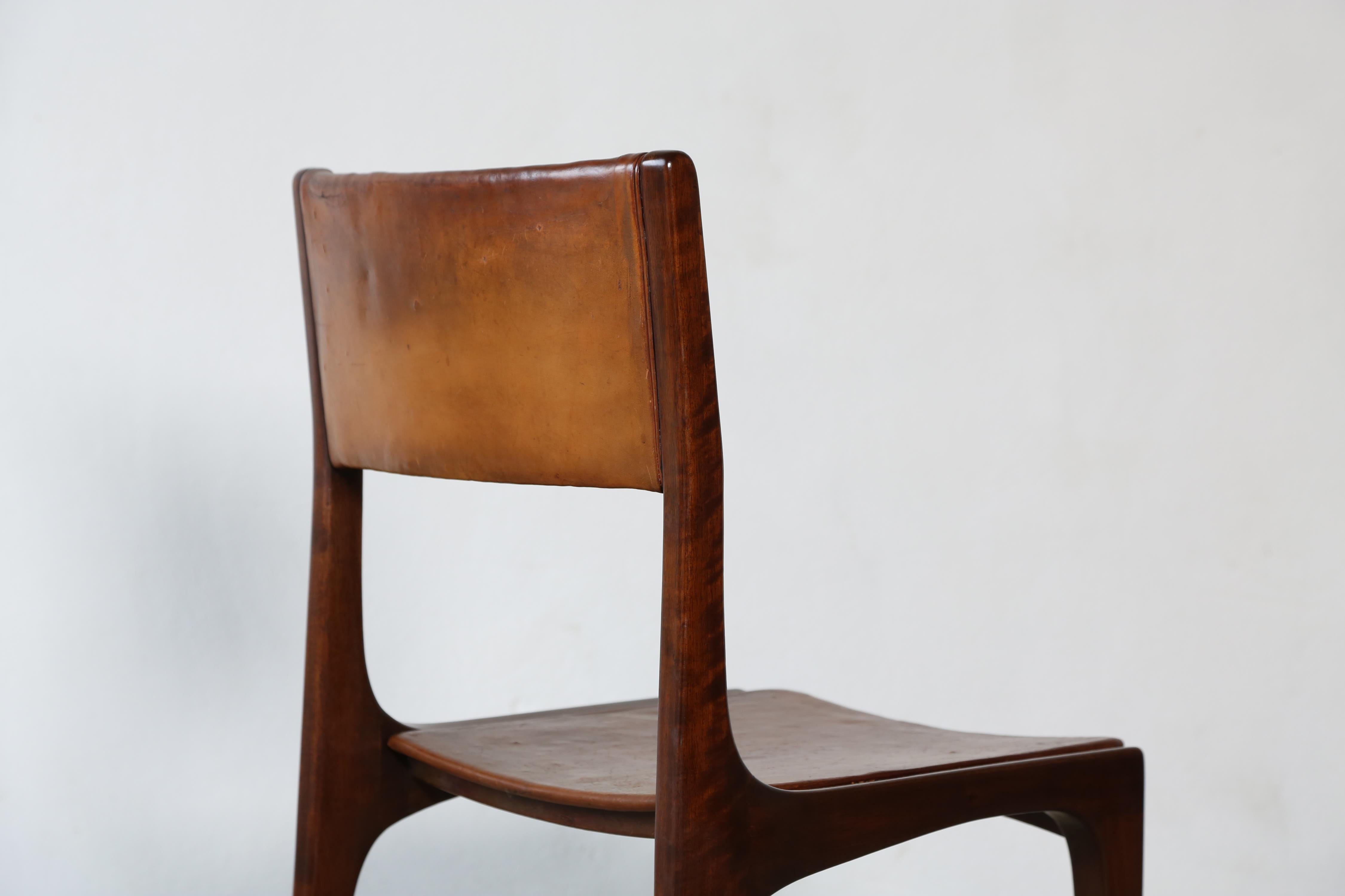Wood Set of 6 Model 693 Chairs by Carlo de Carli for Cassina, Italy, 1950s For Sale