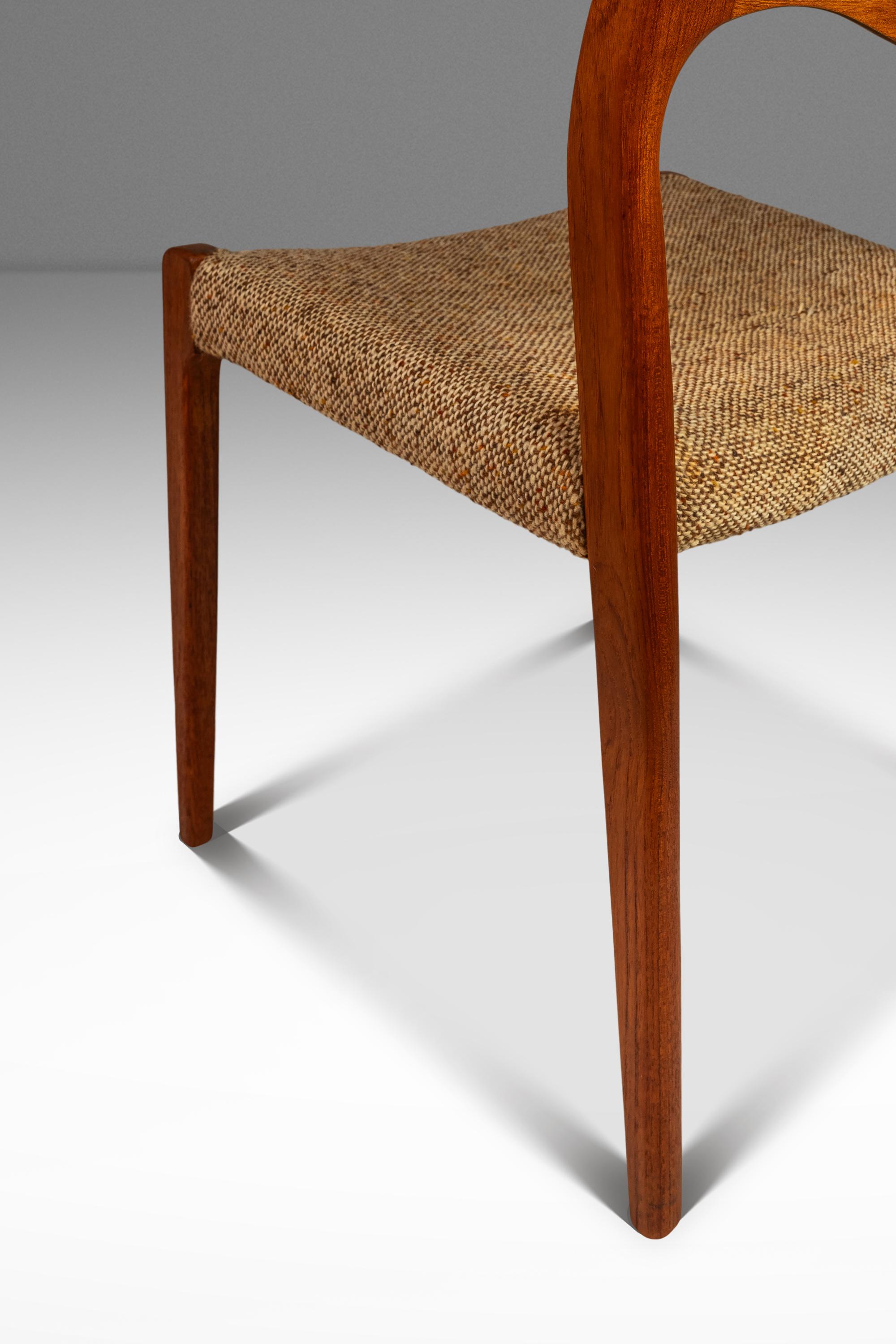 Ensemble de 6 chaises modèle #71, Niels Møller, J.L.A. Møllers Møbelfabrik, Danemark, 1960 en vente 11