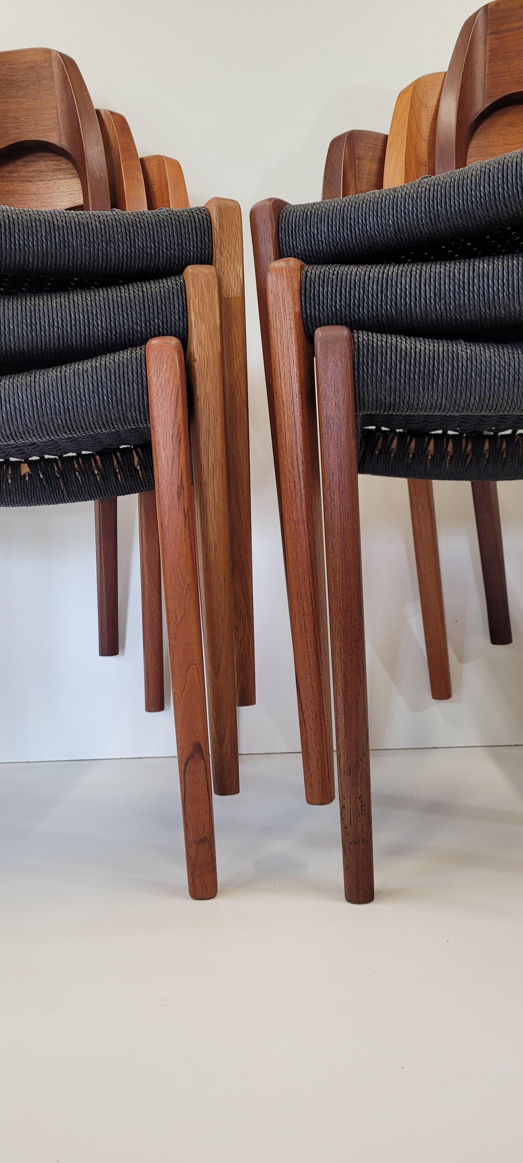 Set of 5 Model 71 Dining Chairs by Niels Otto Mølle For Sale 1
