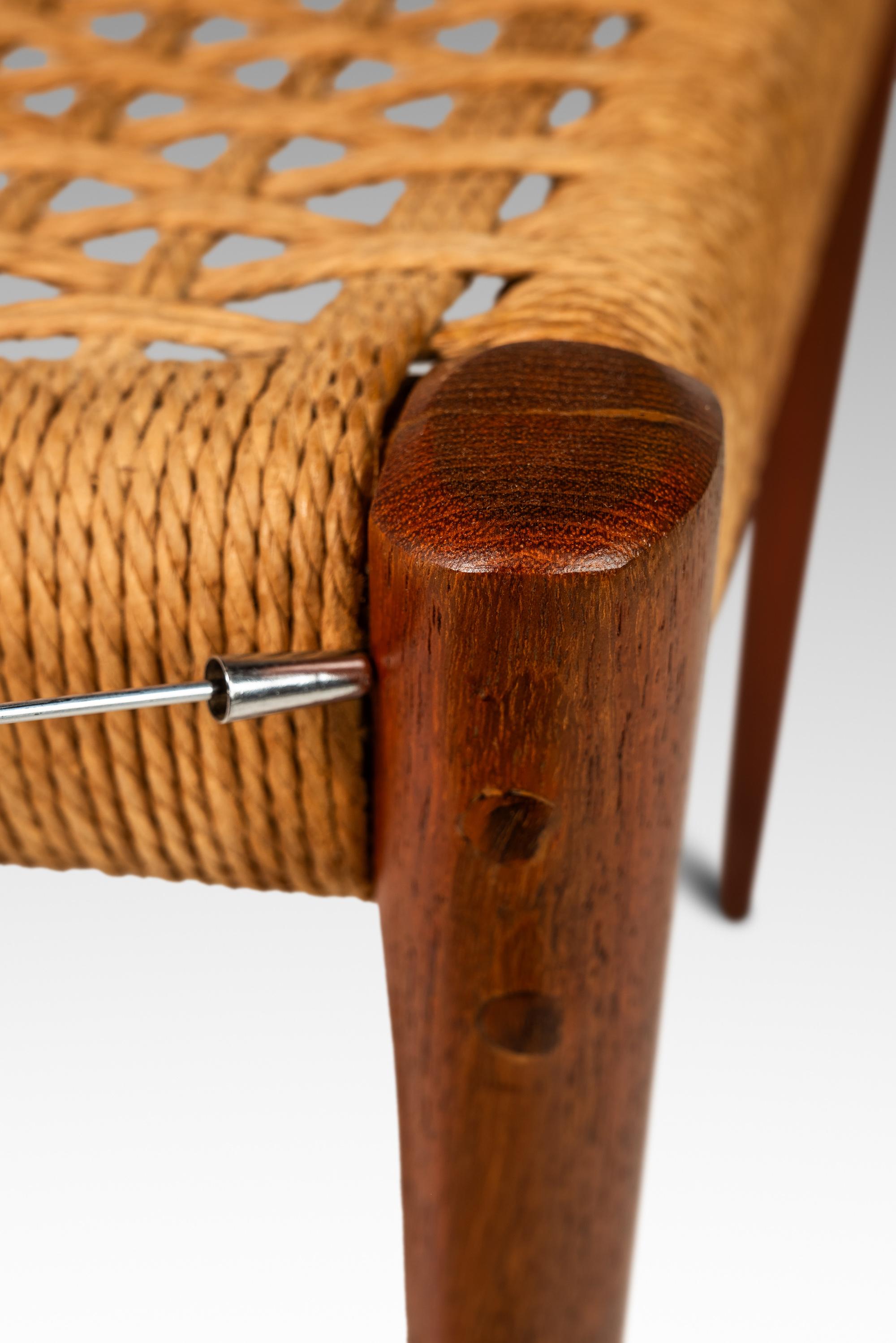 Ensemble de 6 modèles 77 par Niels O. Møller pour JL Møllers Møbelfabrik, Danemark, années 1960 en vente 9