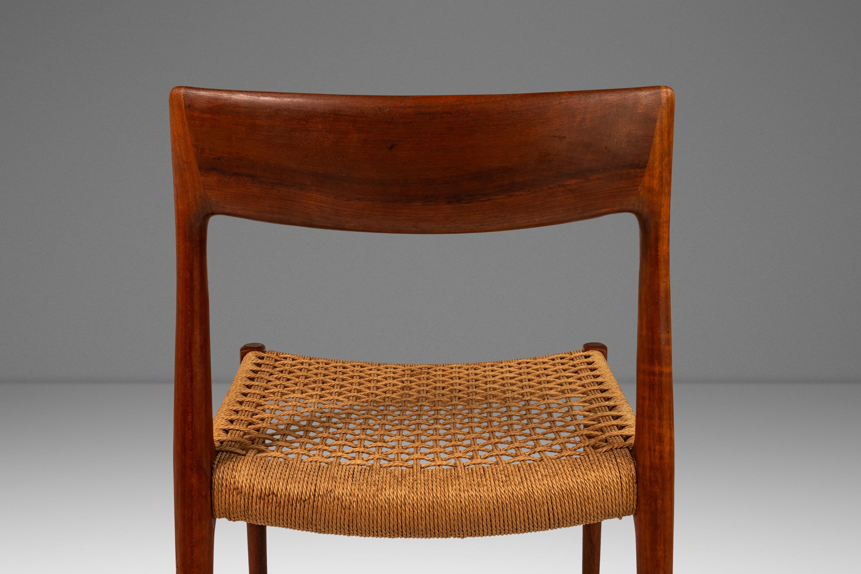 Ensemble de 6 modèles 77 par Niels O. Møller pour JL Møllers Møbelfabrik, Danemark, années 1960 en vente 2