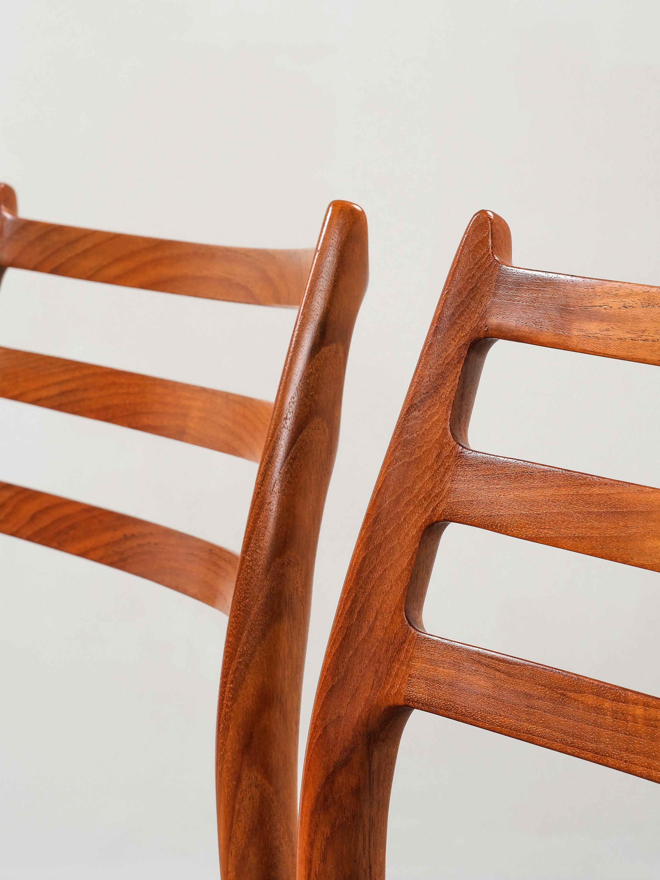 Set di 6 sedie da pranzo in teak Model 78 di Niels O. Møller, Danimarca, anni '60 in vendita 4