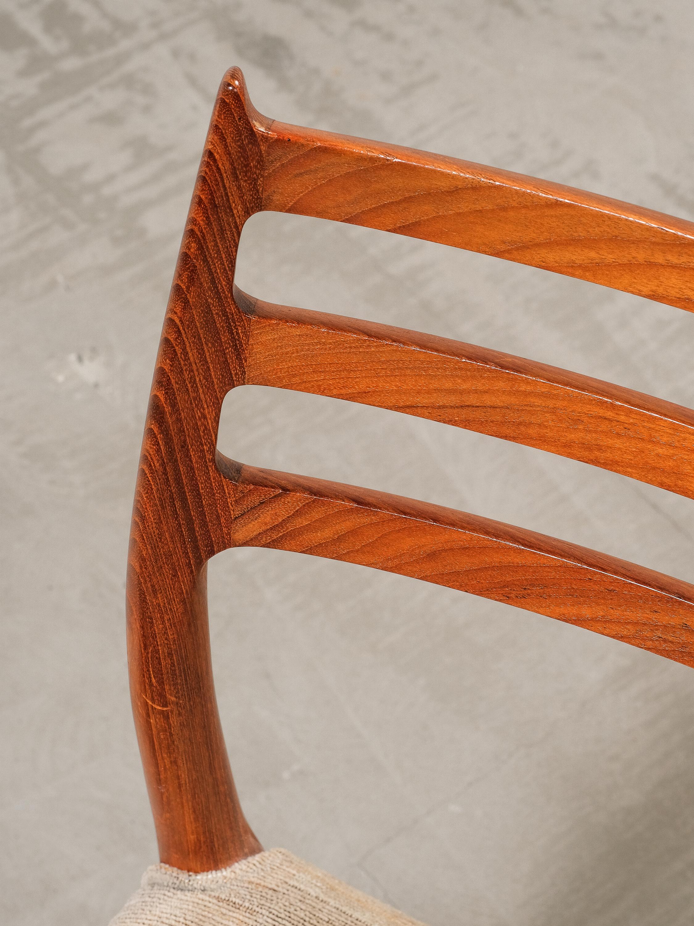 Set di 6 sedie da pranzo in teak Model 78 di Niels O. Møller, Danimarca, anni '60 in vendita 5