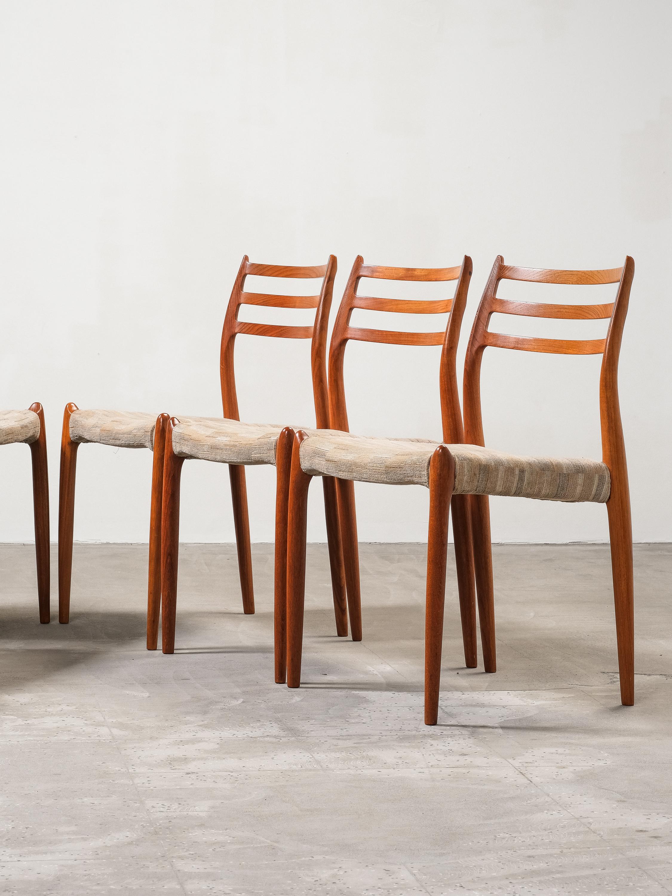 Set di 6 sedie da pranzo in teak Model 78 di Niels O. Møller, Danimarca, anni '60 In condizioni buone in vendita a Karis, Nyland
