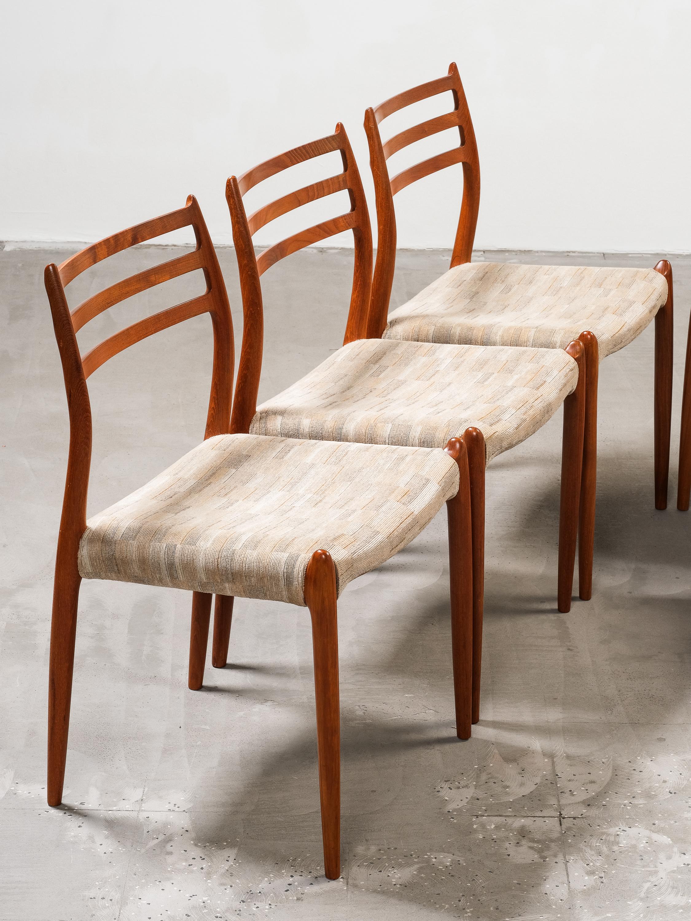 Metà XX secolo Set di 6 sedie da pranzo in teak Model 78 di Niels O. Møller, Danimarca, anni '60 in vendita