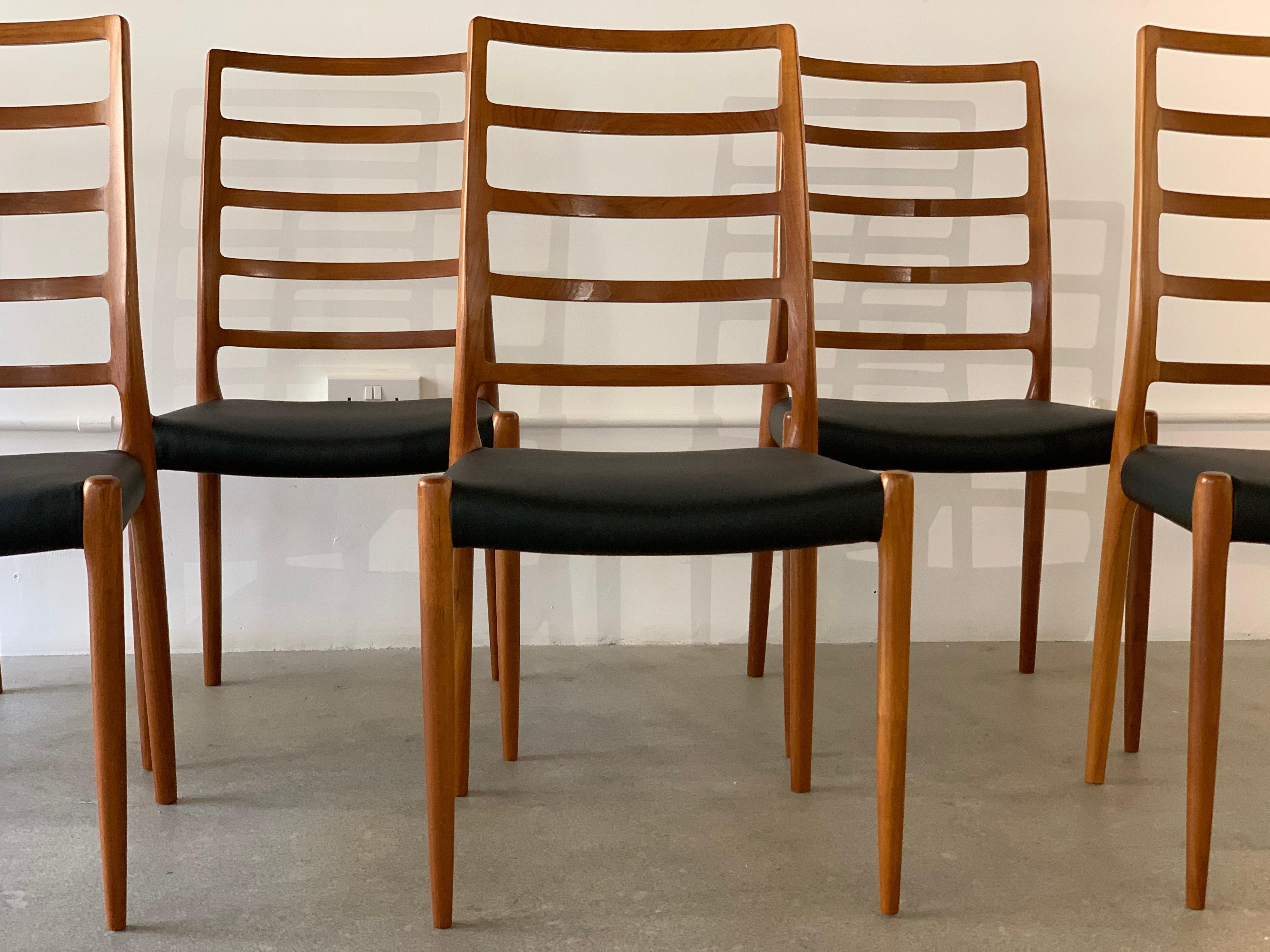 Danish Set of 6 Model 82 Teak and Leather Ladder Back Dining Chairs by Niels O. Møller