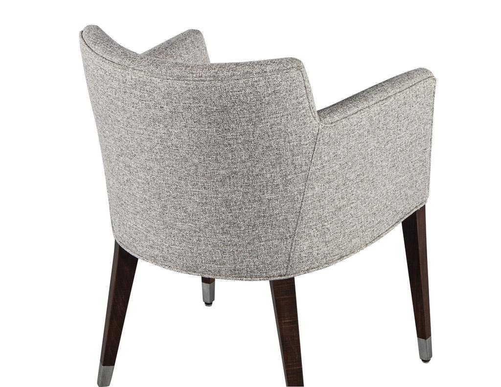 Set of 6 Modern Dining Chairs in Textured Linen Fabric For Sale 3