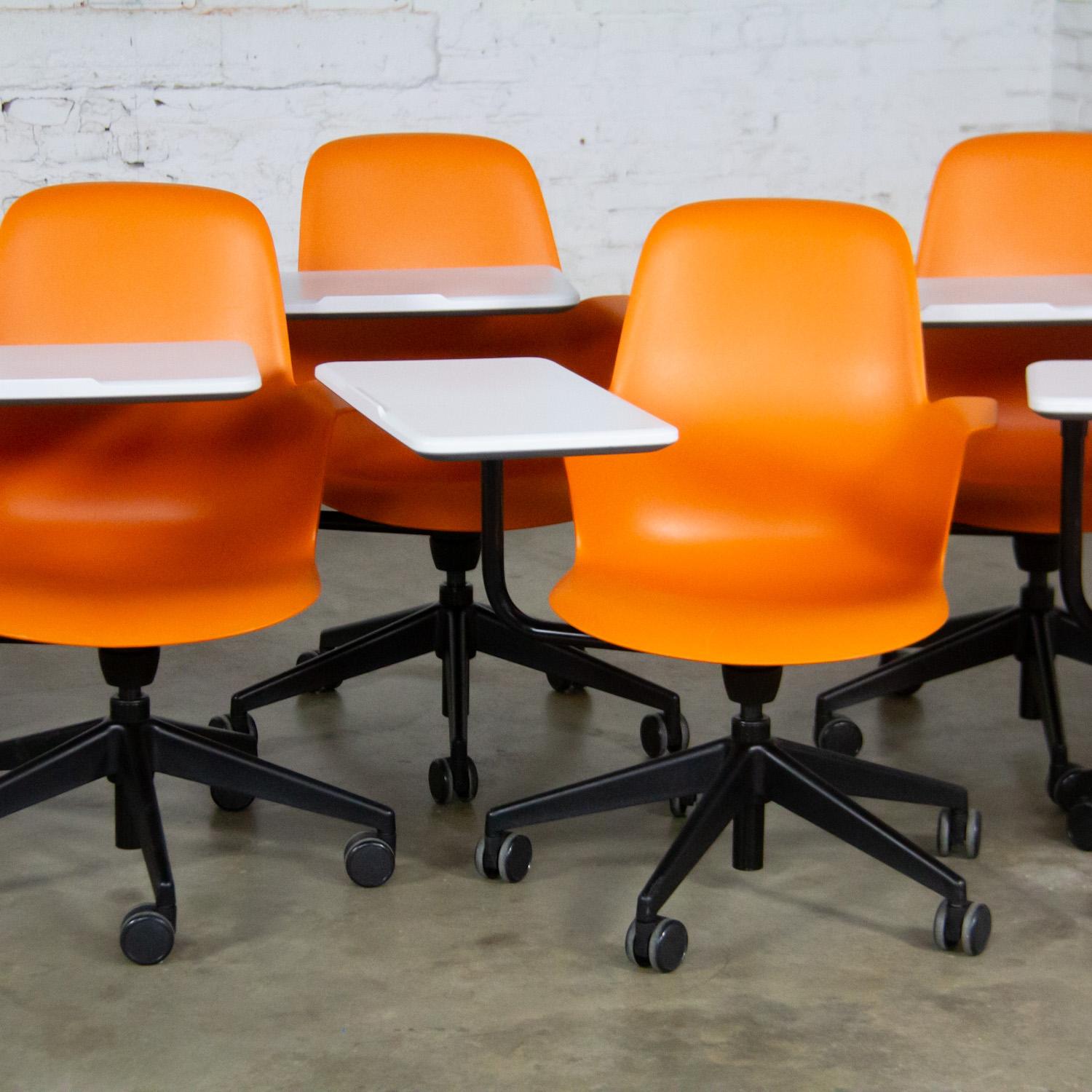 Set of 6 Modern Steelcase Orange Node Task Chairs w/Work Surface & 5 Prong Base For Sale 5