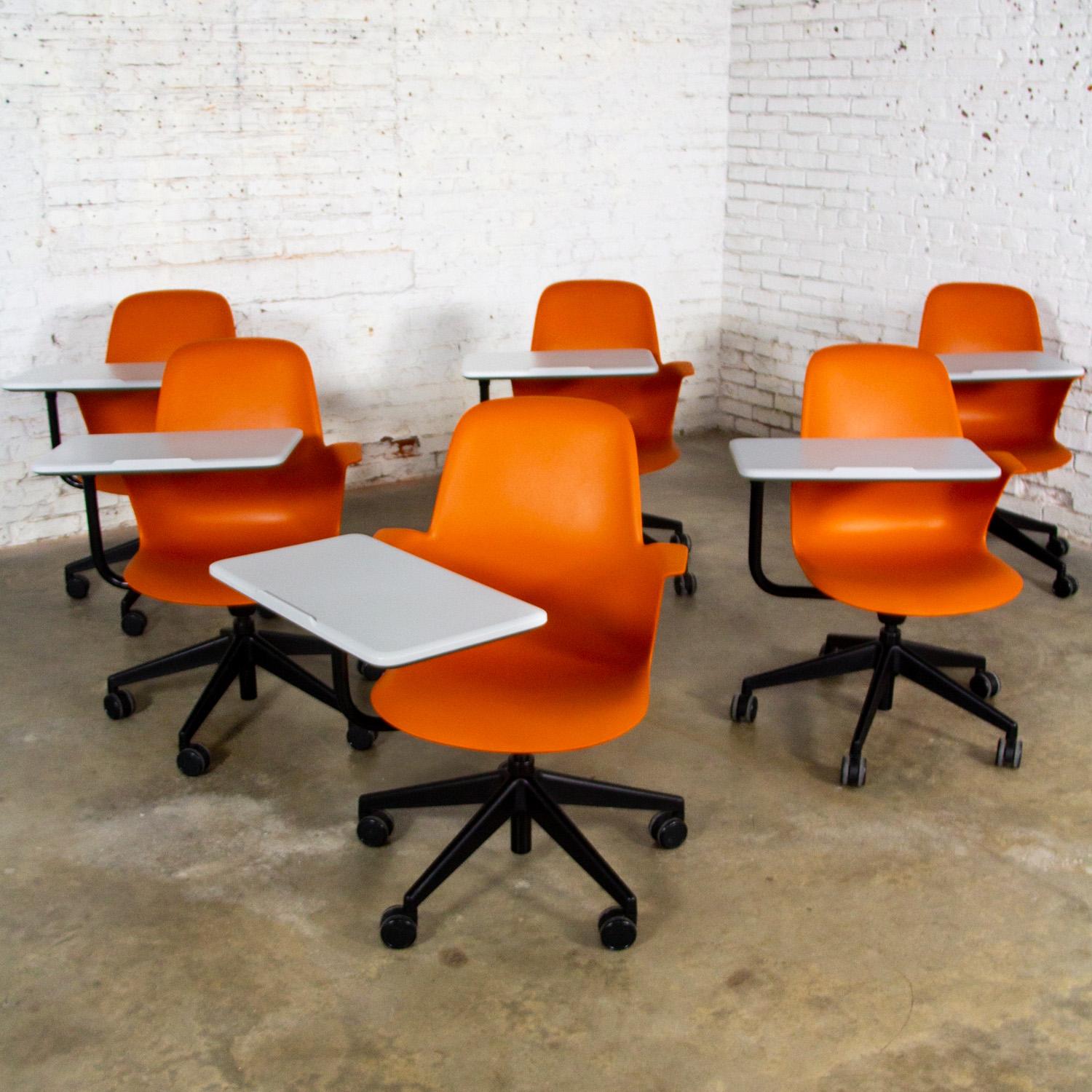 Set of 6 Modern Steelcase Orange Node Task Chairs w/Work Surface & 5 Prong Base For Sale 2