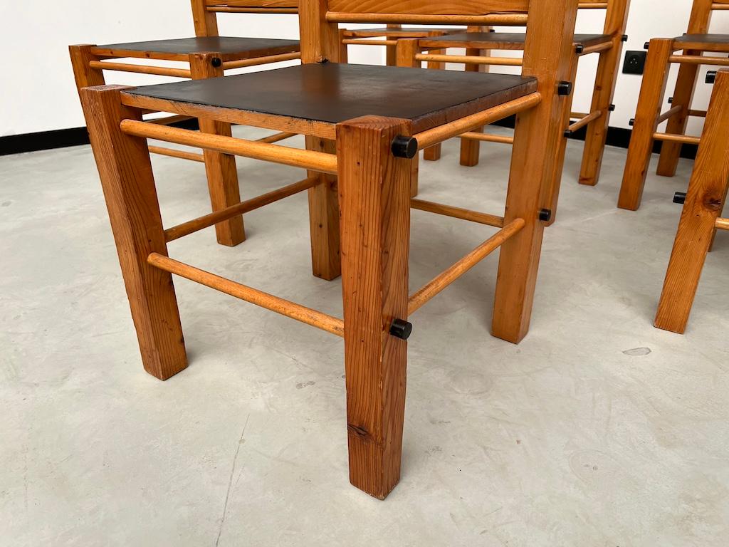 Late 20th Century  Set of 6 modernist french pine chairs, 1970's For Sale