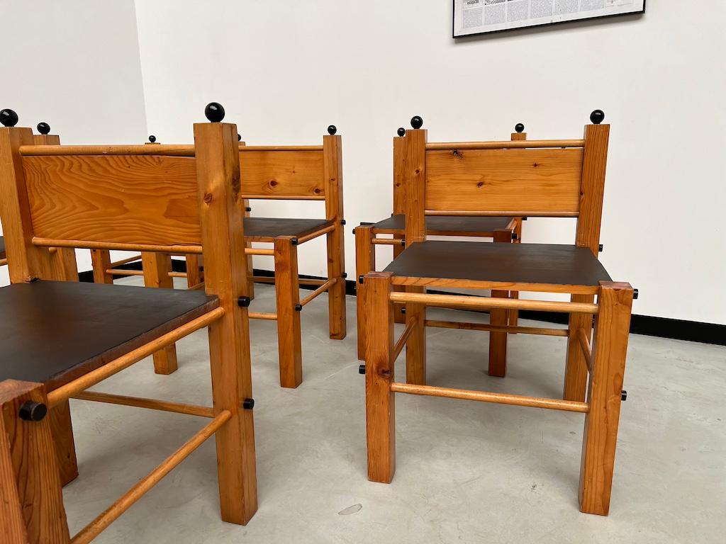 Pine  Set of 6 modernist french pine chairs, 1970's For Sale