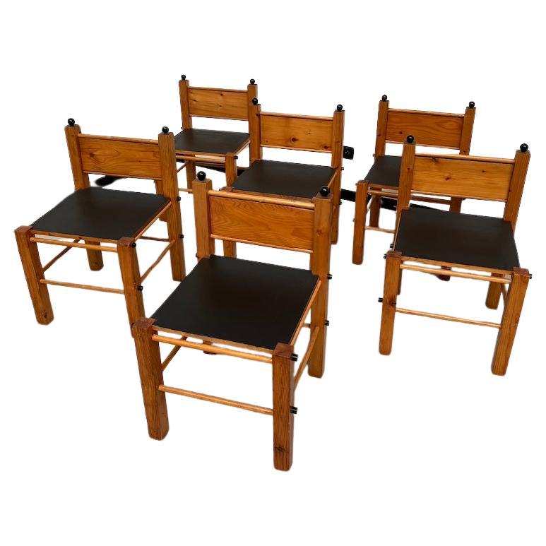  Set of 6 modernist french pine chairs, 1970's For Sale