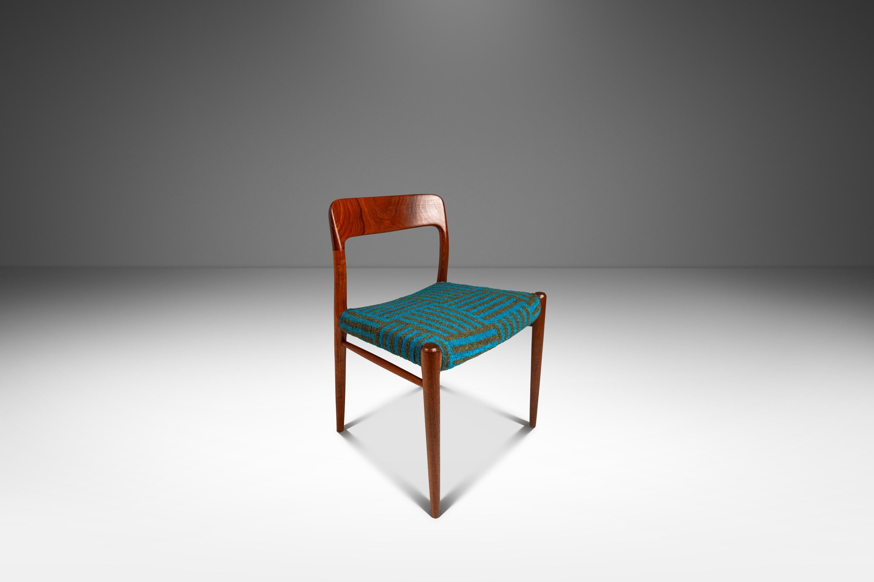 Mid-Century moderno Set di 6 sedie Moller Model 75, Niels Møller per J.L. Møllers, Danimarca, anni '60 in vendita