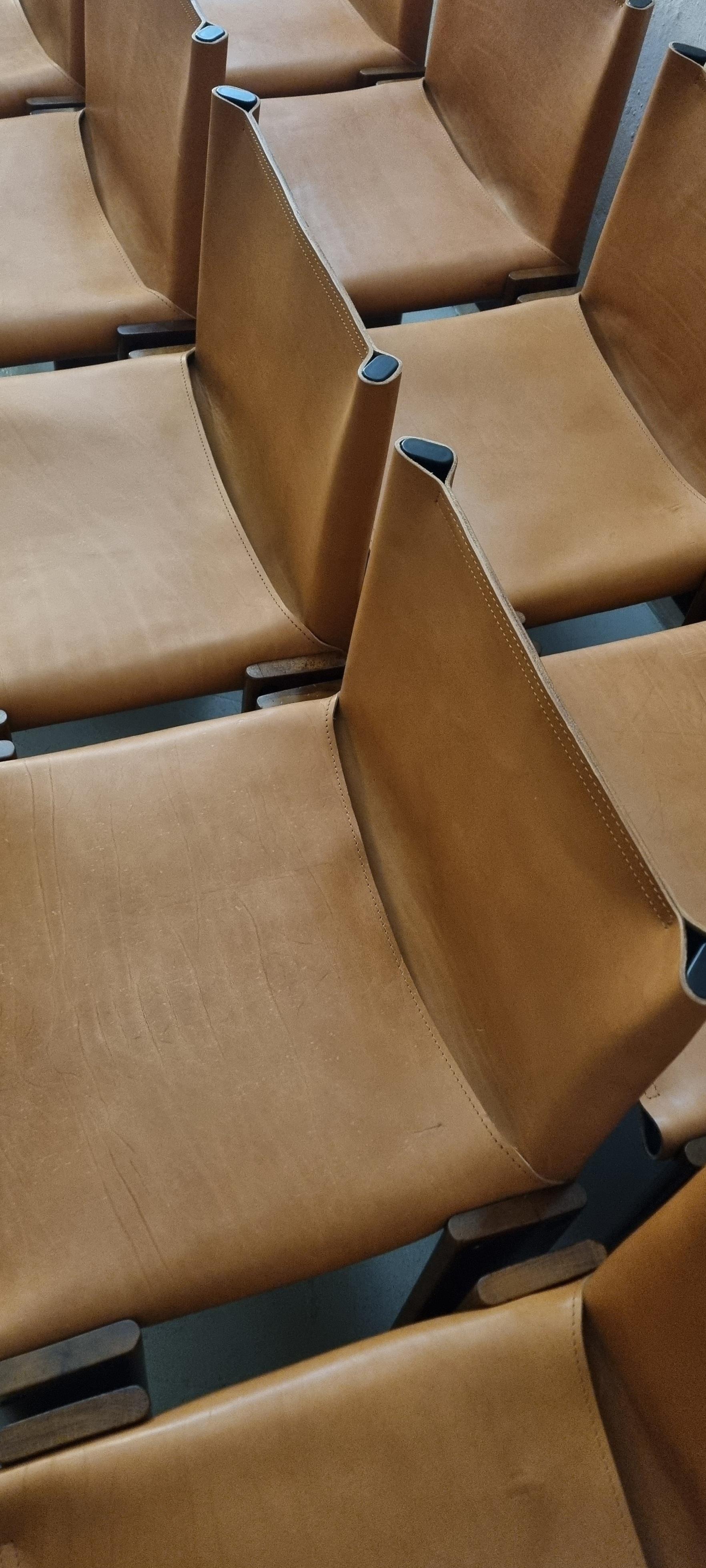 Set of 6 Monk chairs designed by Afra and Tobia Scarpa for Molteni 1974 en Excelente estado para la venta en Arezzo, Italy