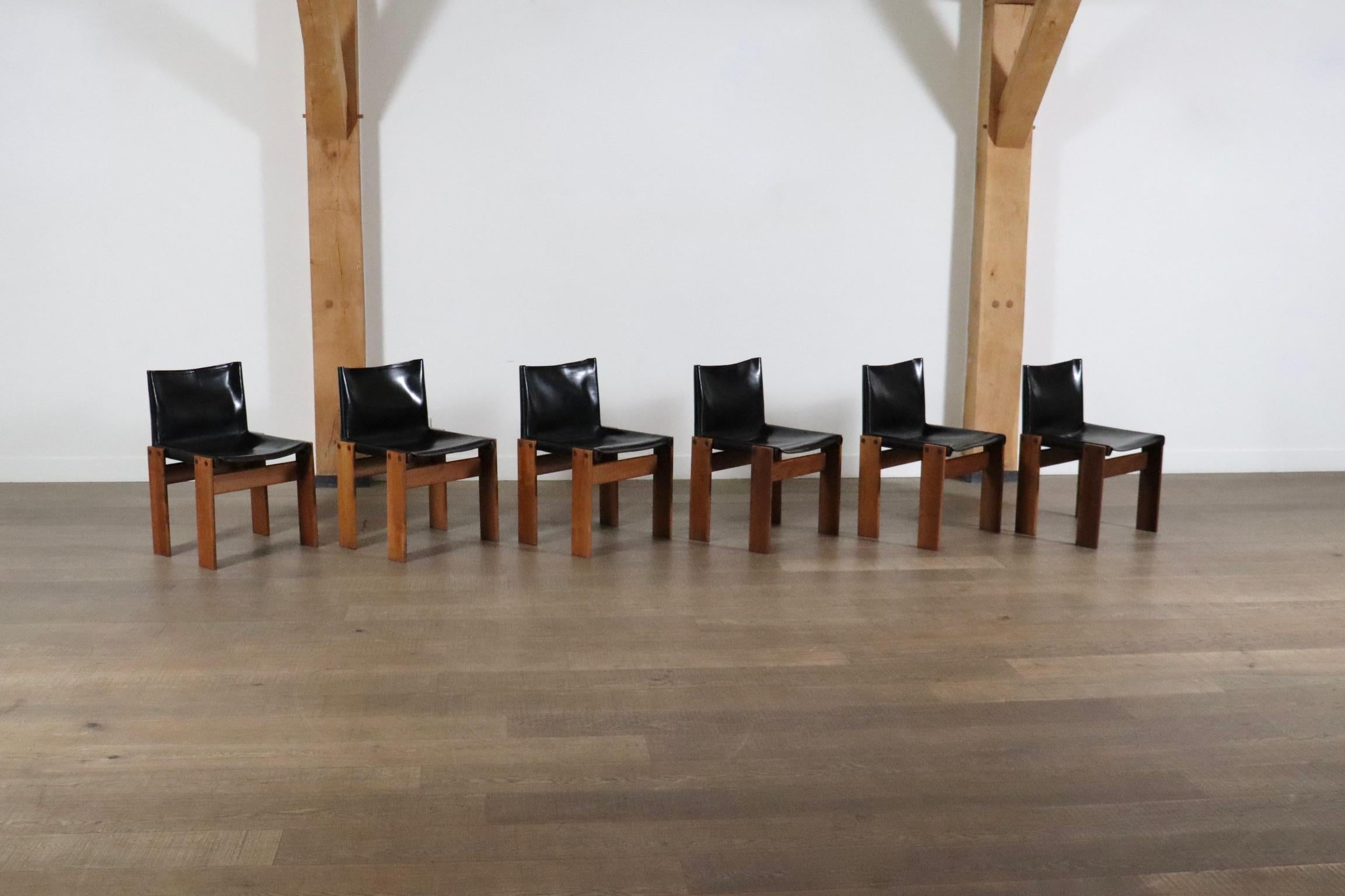 Satz von 6 Monk-Esszimmerstühlen von Afra And Tobia Scarpa für Molteni, Italien 1974 im Angebot 1