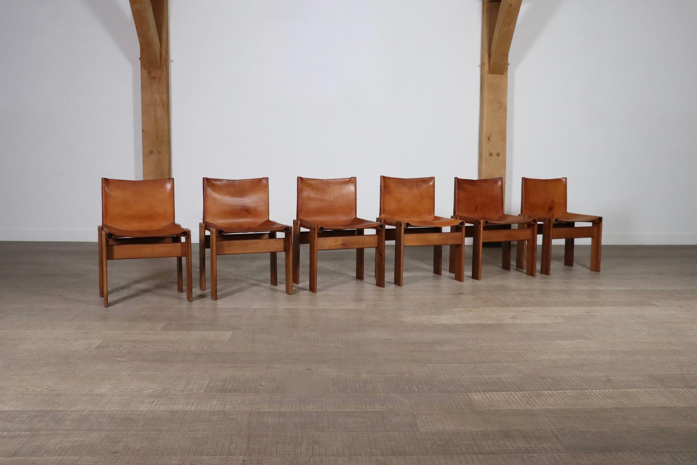 Set di 6 Sedie da Pranzo Monk di Afra & Tobia Scarpa per Molteni 1974 in vendita 4