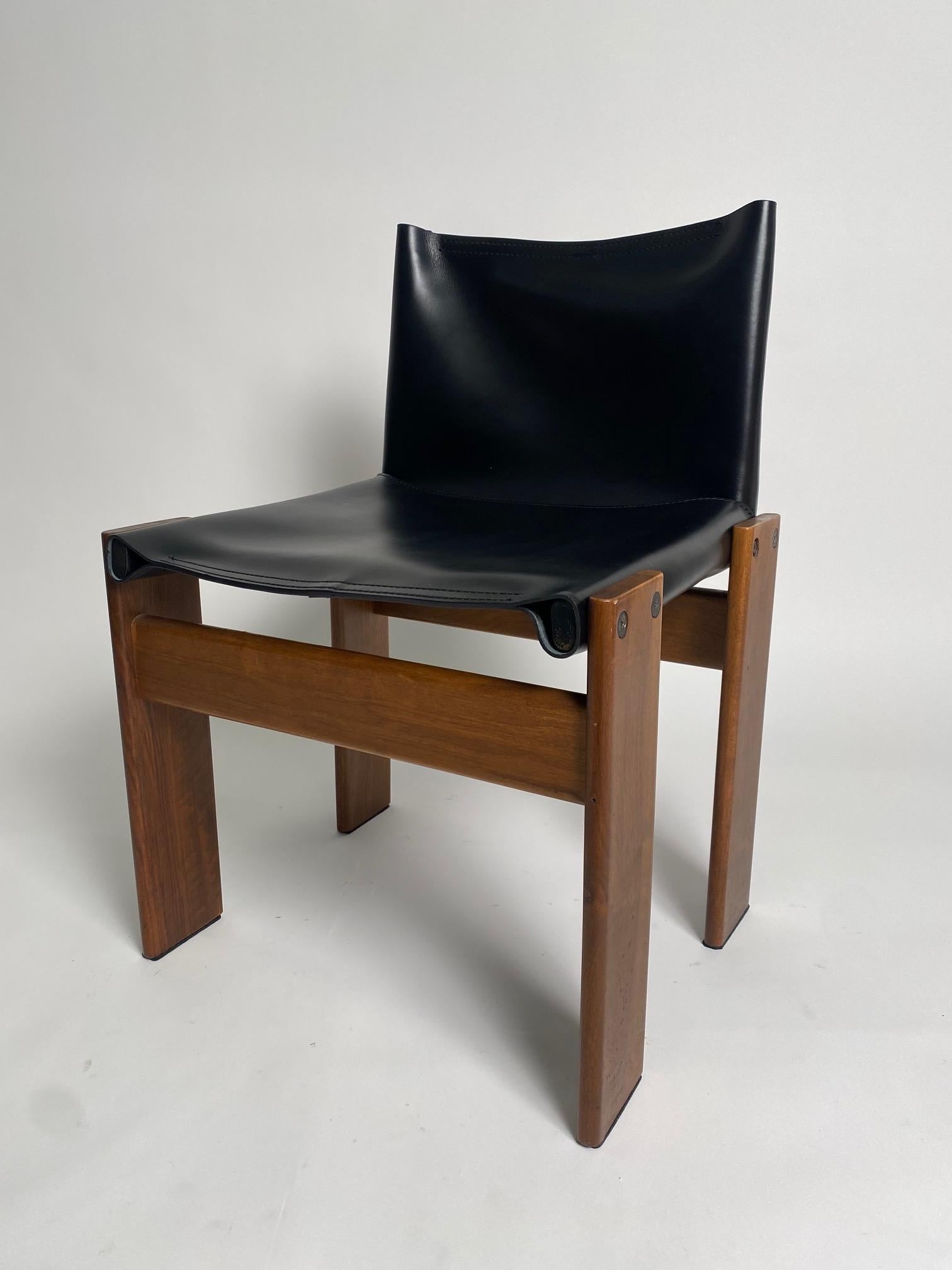 Set of 6 Monk leather Chairs by Afra & Tobia Scarpa for Molteni, Italy 1974 For Sale 1