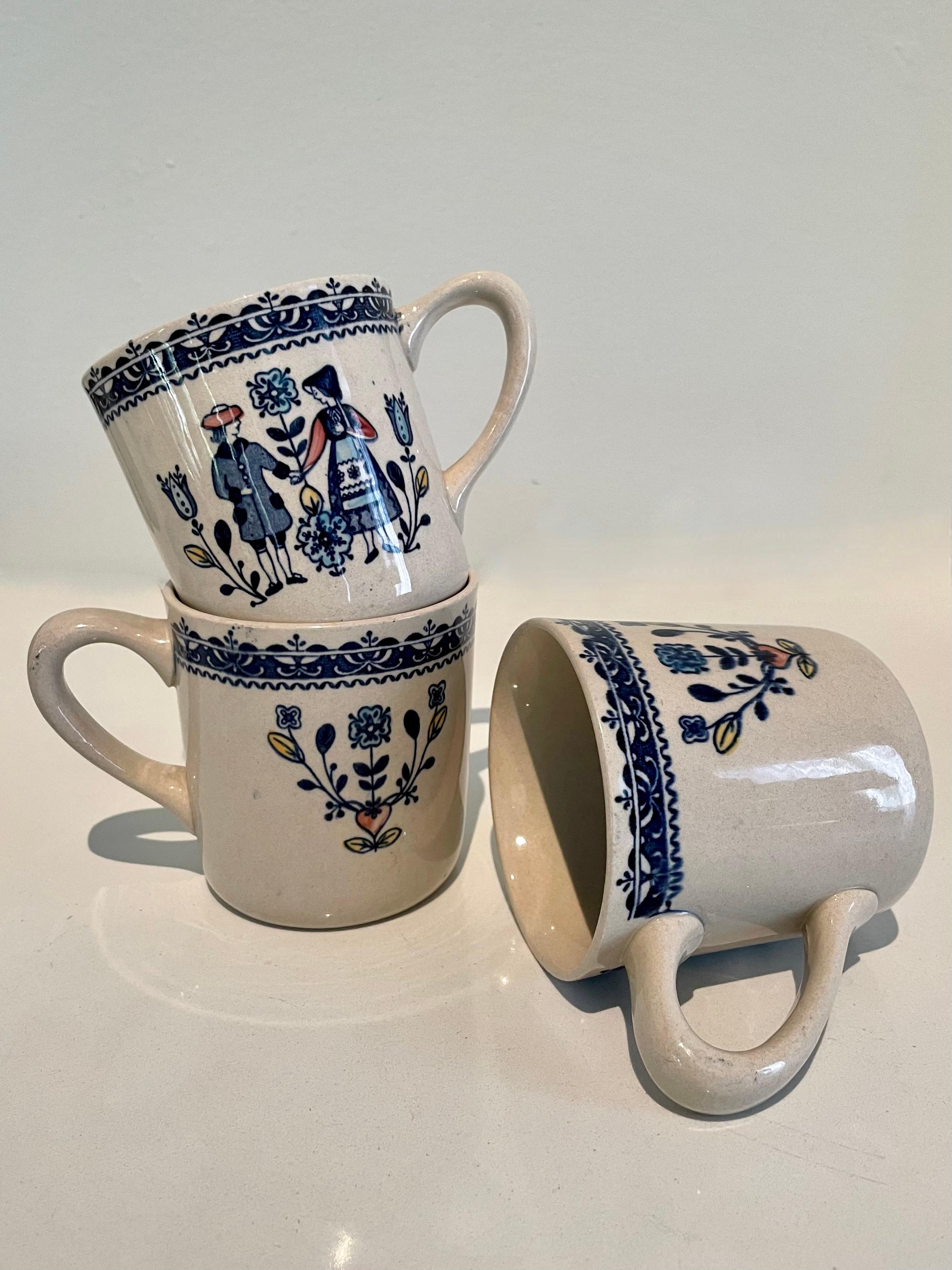 Set of 6 tea or coffee mugs - Staffordshire 