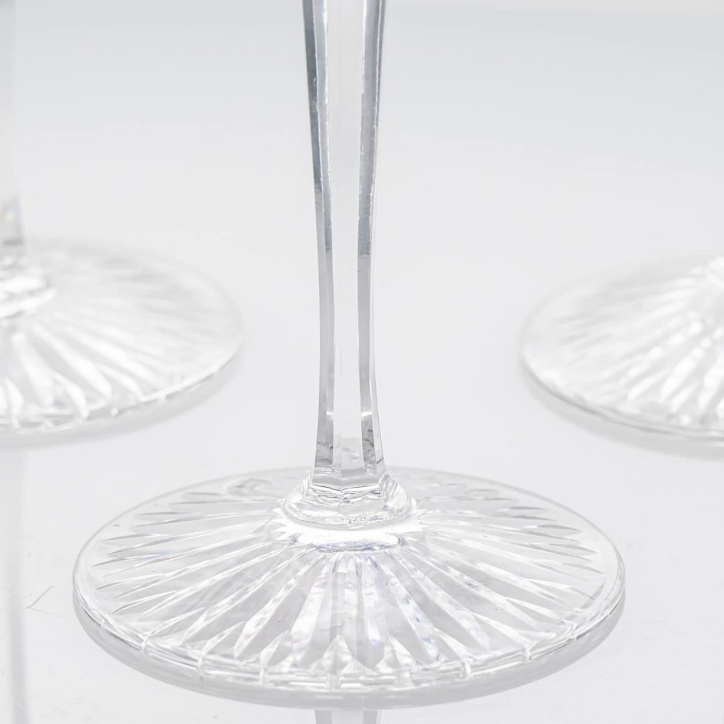 Satz von 6 mehrfarbigen Baccarat Kristallgläsern, Frankreich im Angebot 1