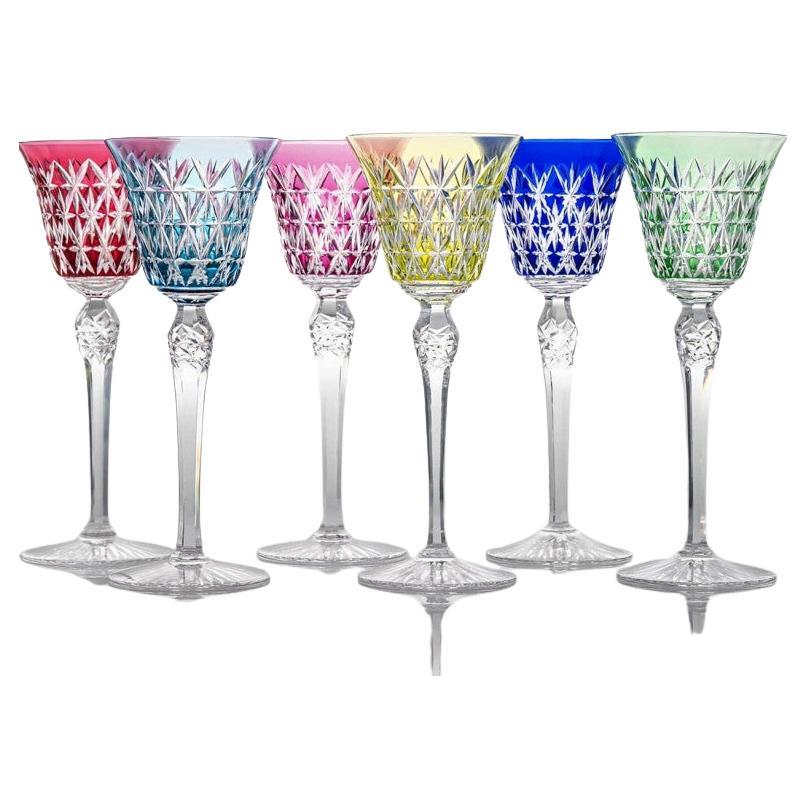 Ensemble de 6 verres multicolores en cristal de Baccarat, France