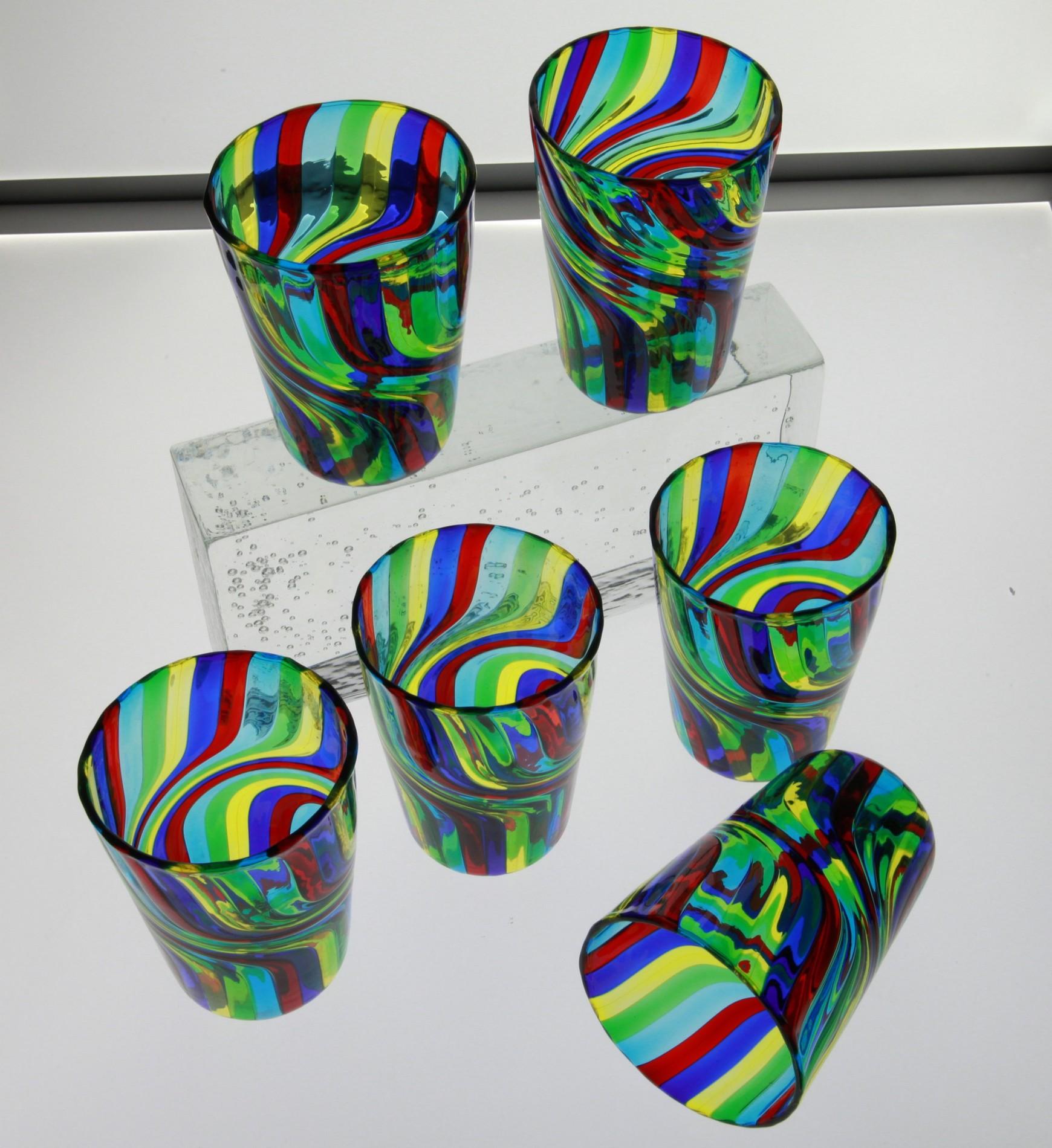 Ensemble de 6 gobelets en verre d'art de Murano, technique incroyable de Doppio Ritorto, signés en vente 4