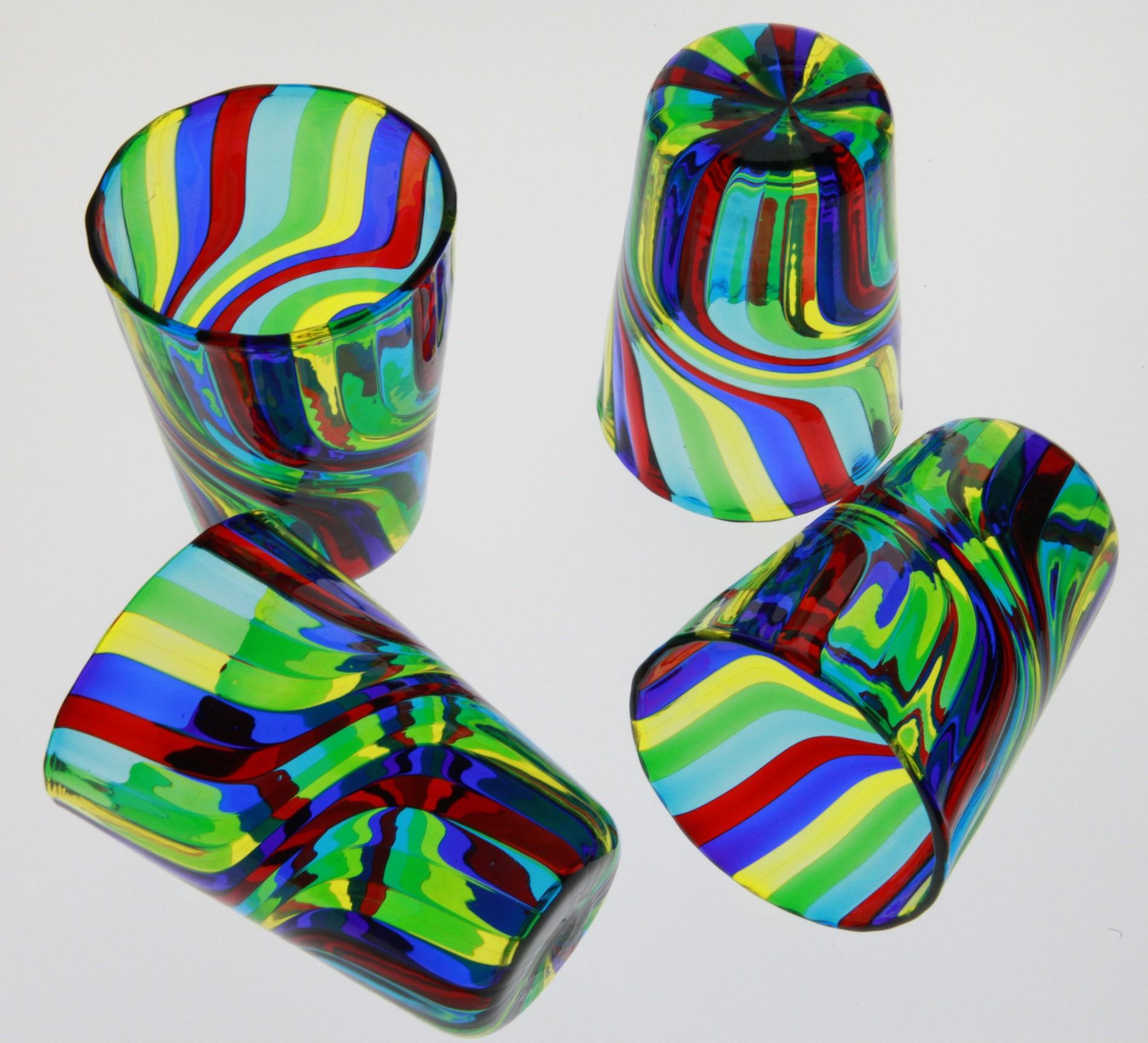 Juego de 6 Vasos de Vidrio Artístico de Murano, Técnica Asombrosa Doppio Ritorto, Firmados Italiano en venta