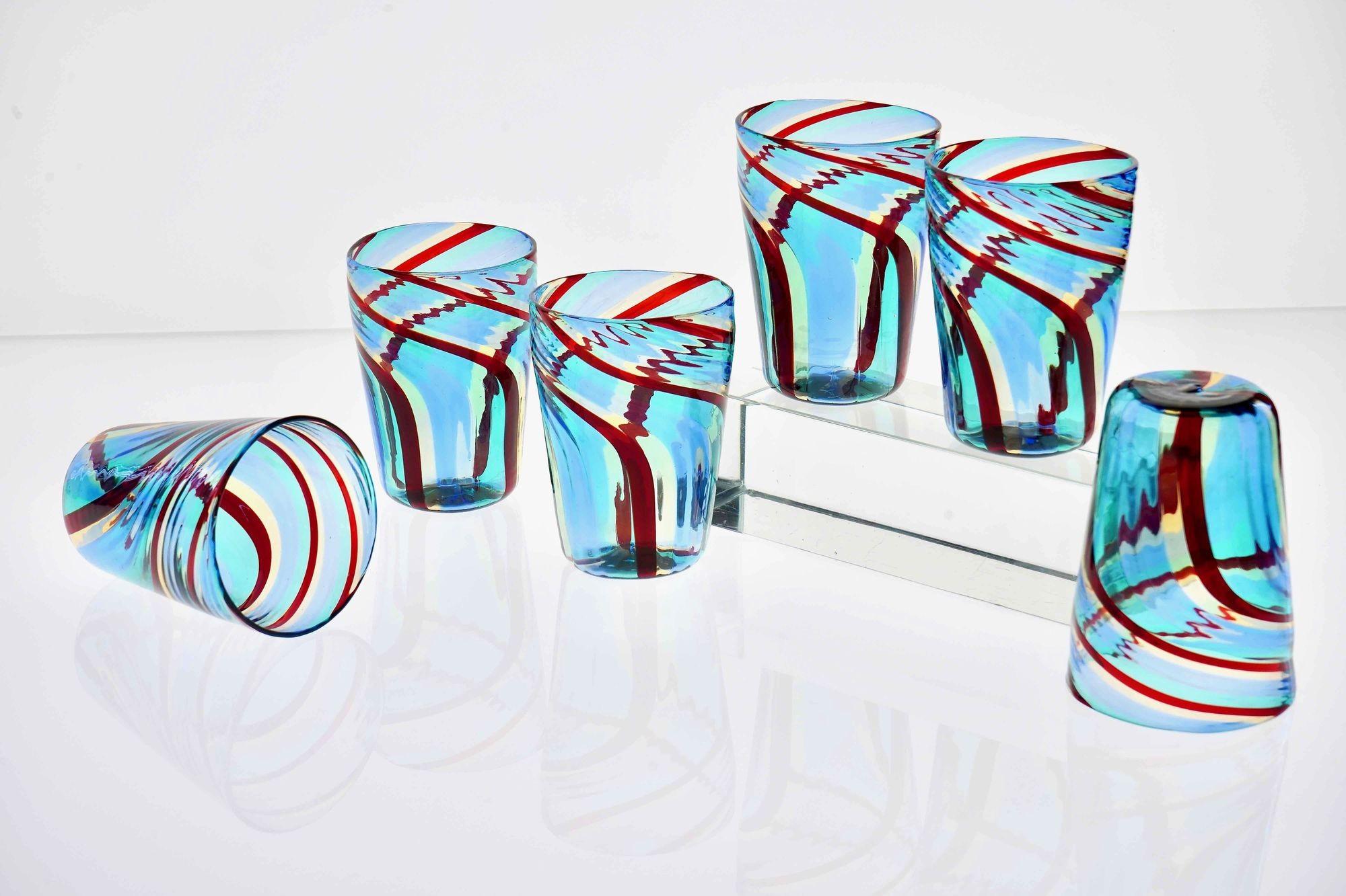 Set di 6 bicchieri in vetro artistico di Murano, Mezzo Ritorto, tonalità di blu e rosso, firmato in vendita 3