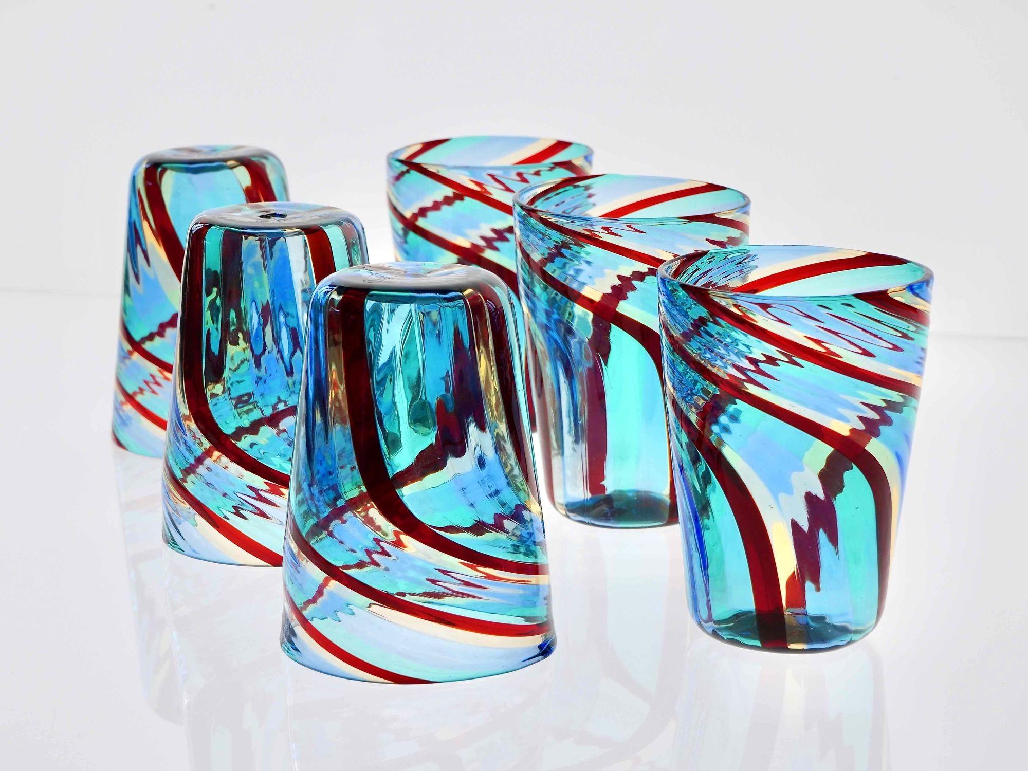 Set di 6 bicchieri in vetro artistico di Murano, Mezzo Ritorto, tonalità di blu e rosso, firmato in vendita 1