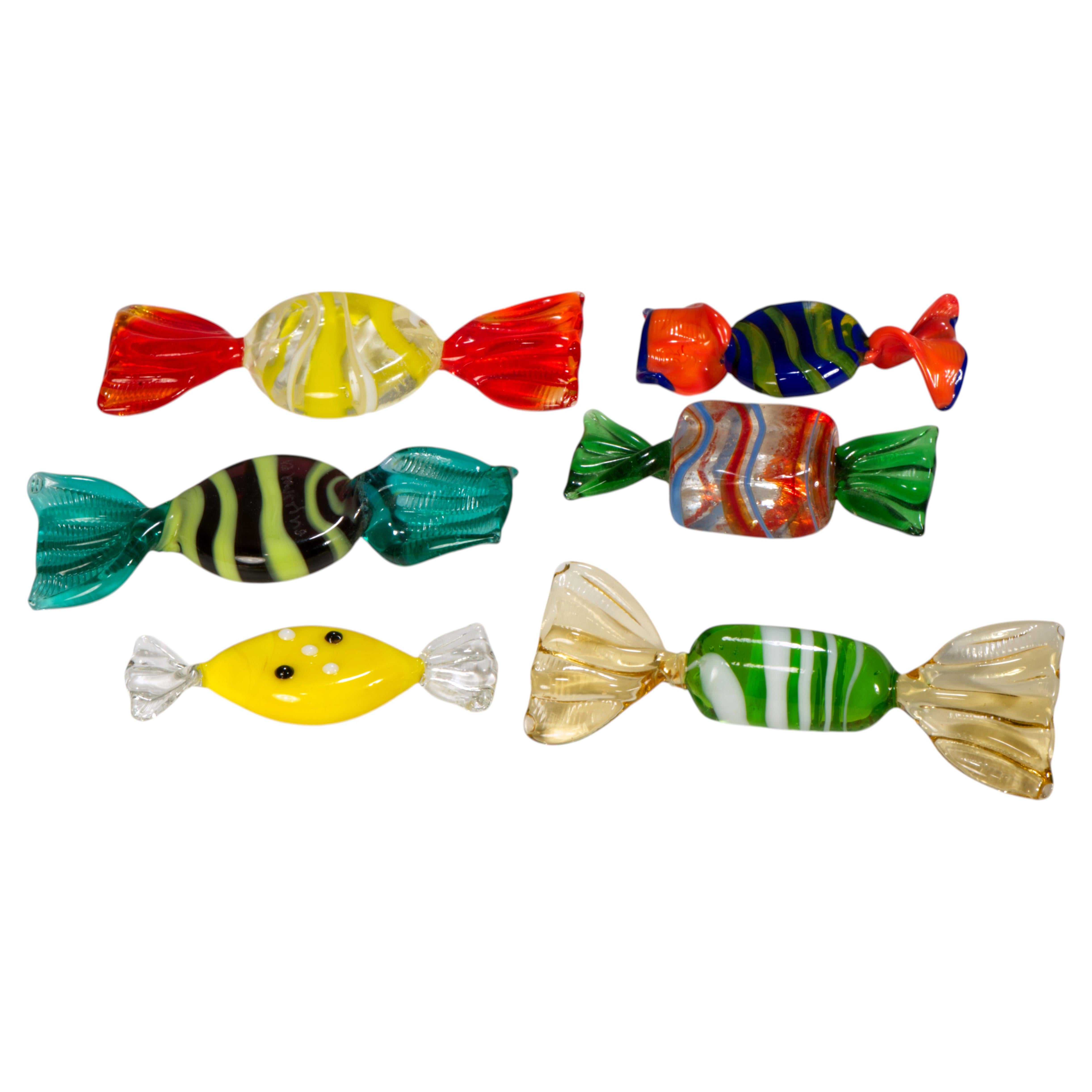 Set of 6 Murano Art Glass Wrapped Candy Pieces, Glow in UV, 1960s For Sale