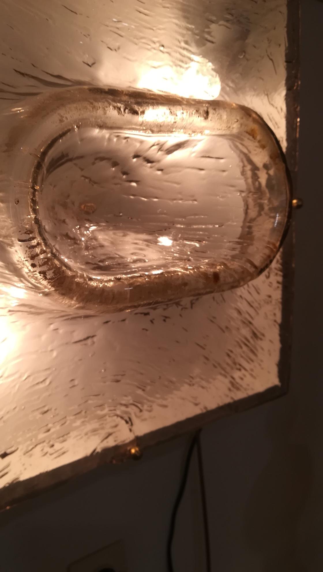 Ensemble de 6 appliques en verre de Murano sur boîte en métal Excellent état - En vente à Saint-Ouen, FR