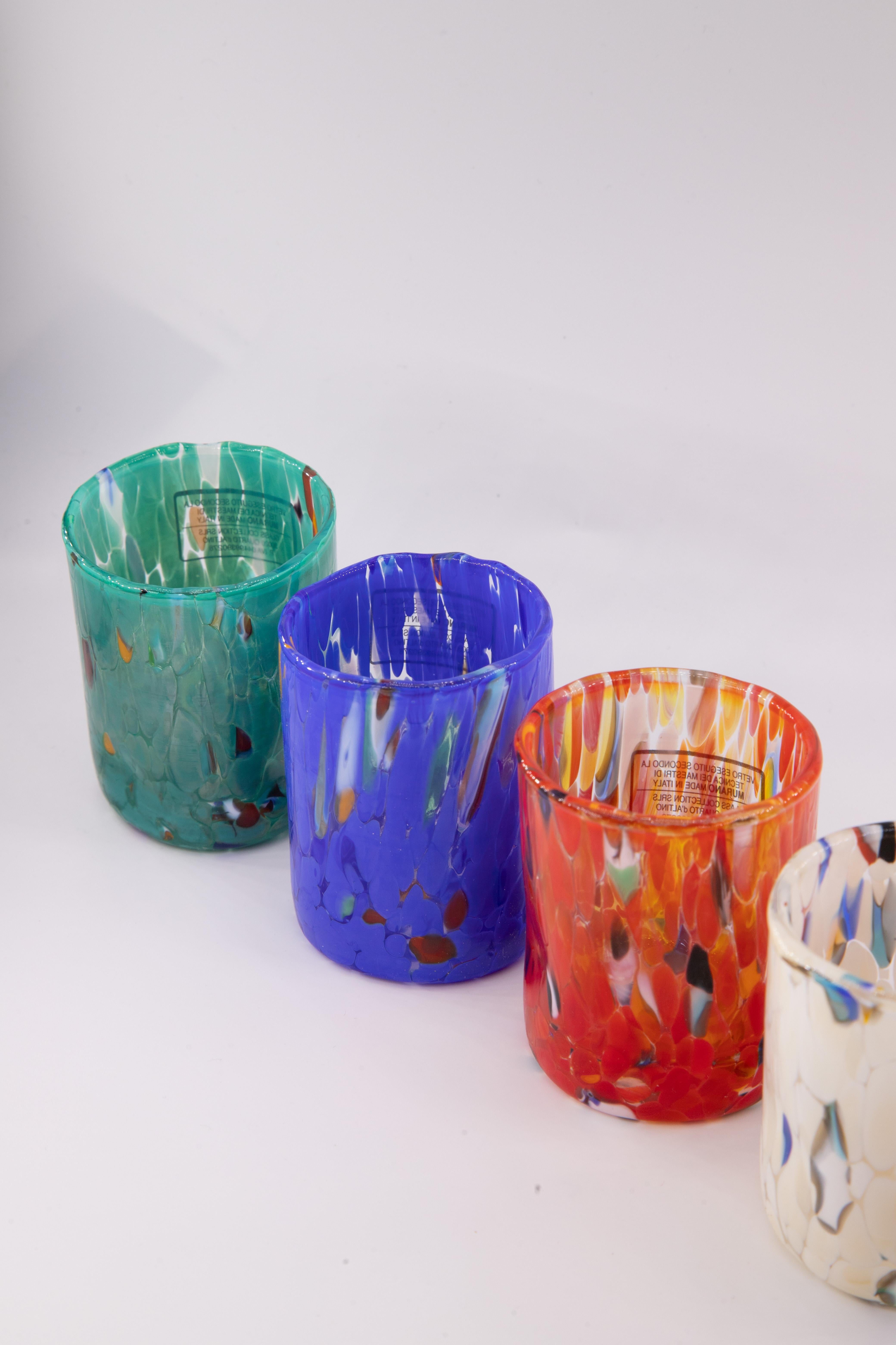 Set von 6 Murano-Spiegelgläsern in Farbe „Multicolor“, handgefertigt, hergestellt in Italien im Angebot 2