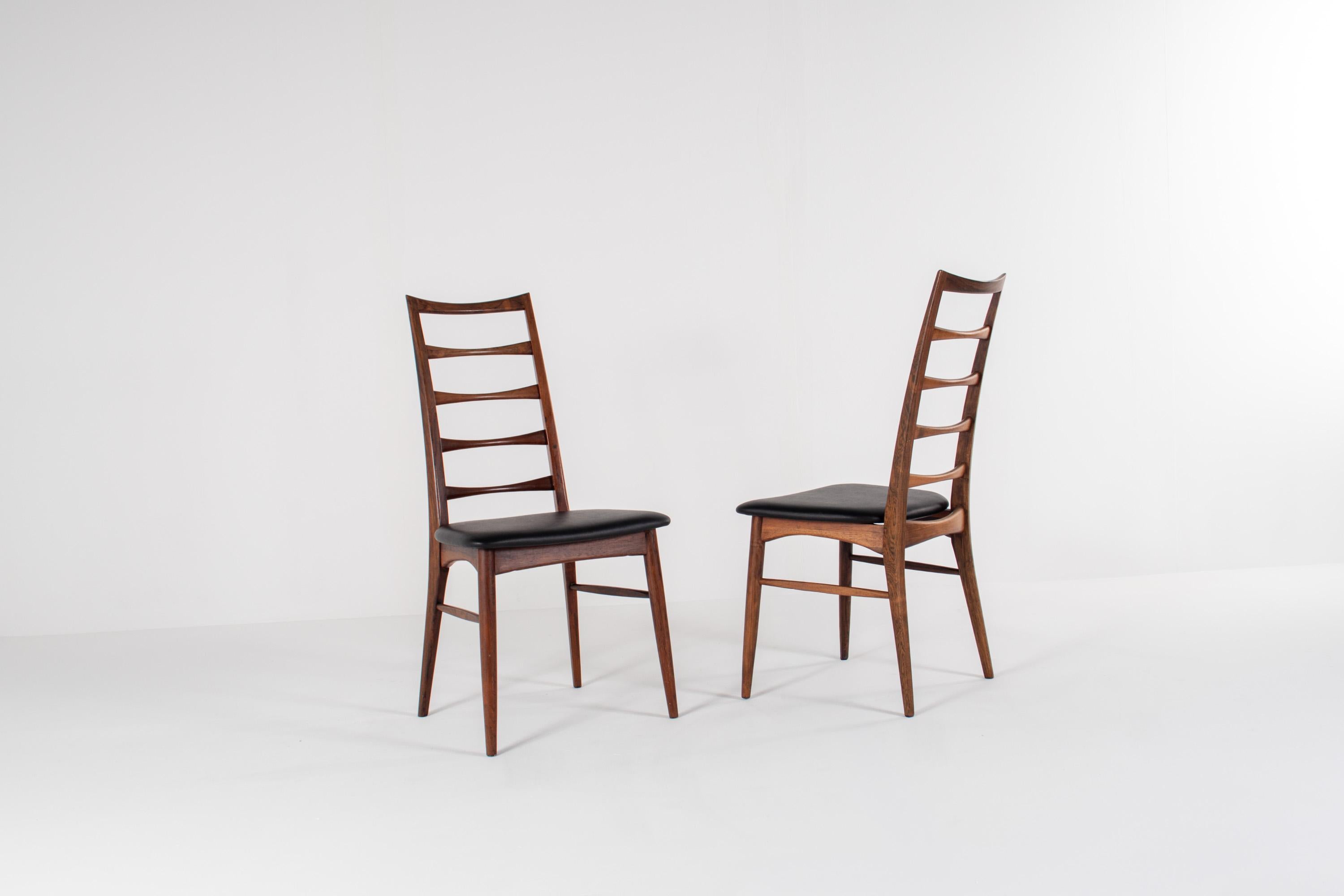 Set of 6 Niels Koefoed “Lis” Dining Chairs for Hornslet Møbelfabrik, Denmark (Kunstleder) im Angebot