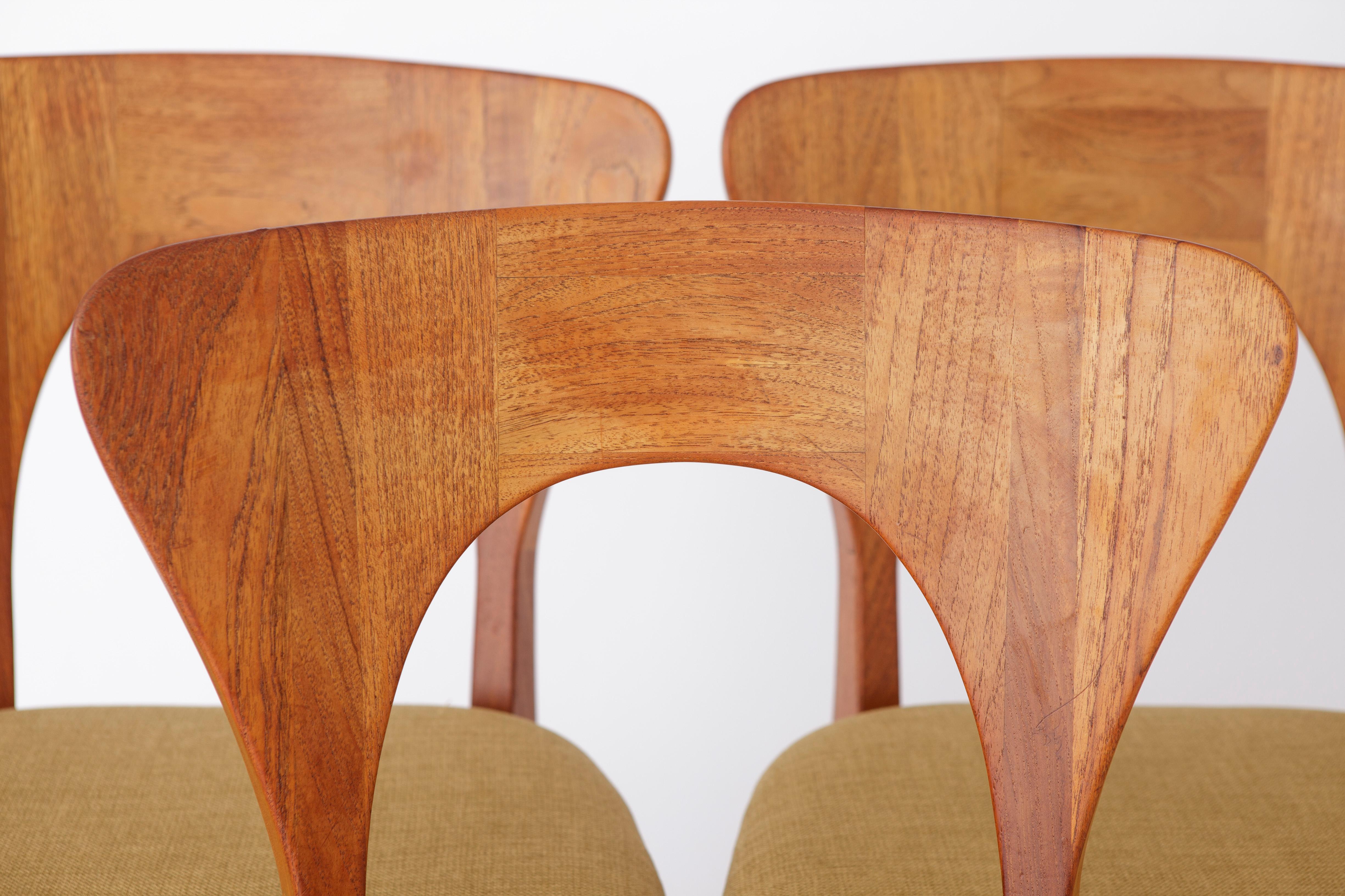 Mid-Century moderno Set di 6 sedie da pranzo in teak Niels Koefoed 