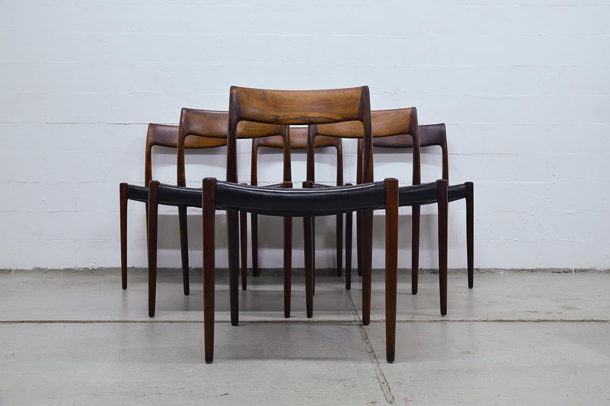 Set of 6 Niels Moller Model 77 Rosewood and Leather Dining Chairs Denmark, 1950s In Good Condition In The Hague, NL