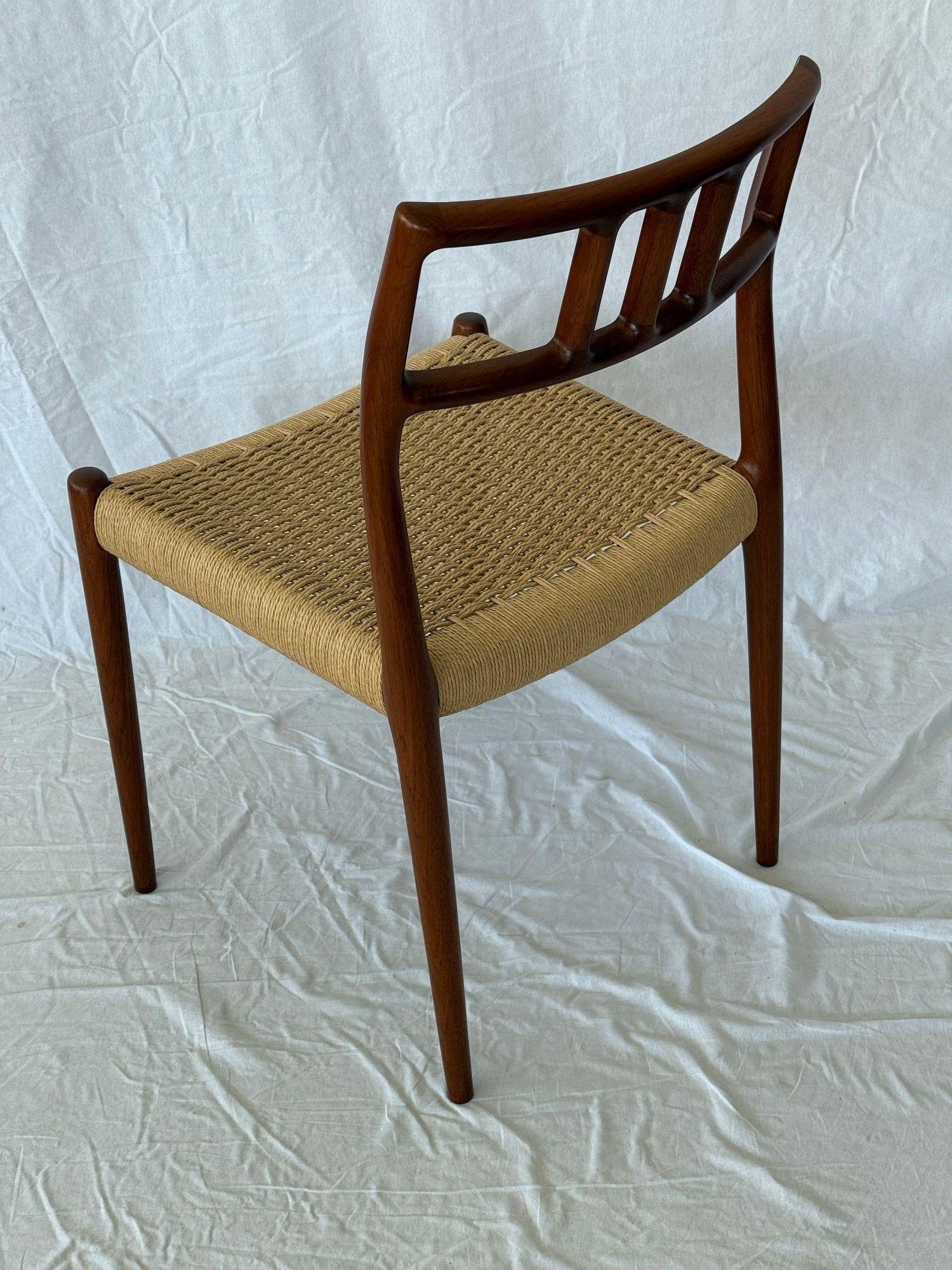 Danois Ensemble de 6 chaises de salle à manger Model No No 79 en vente