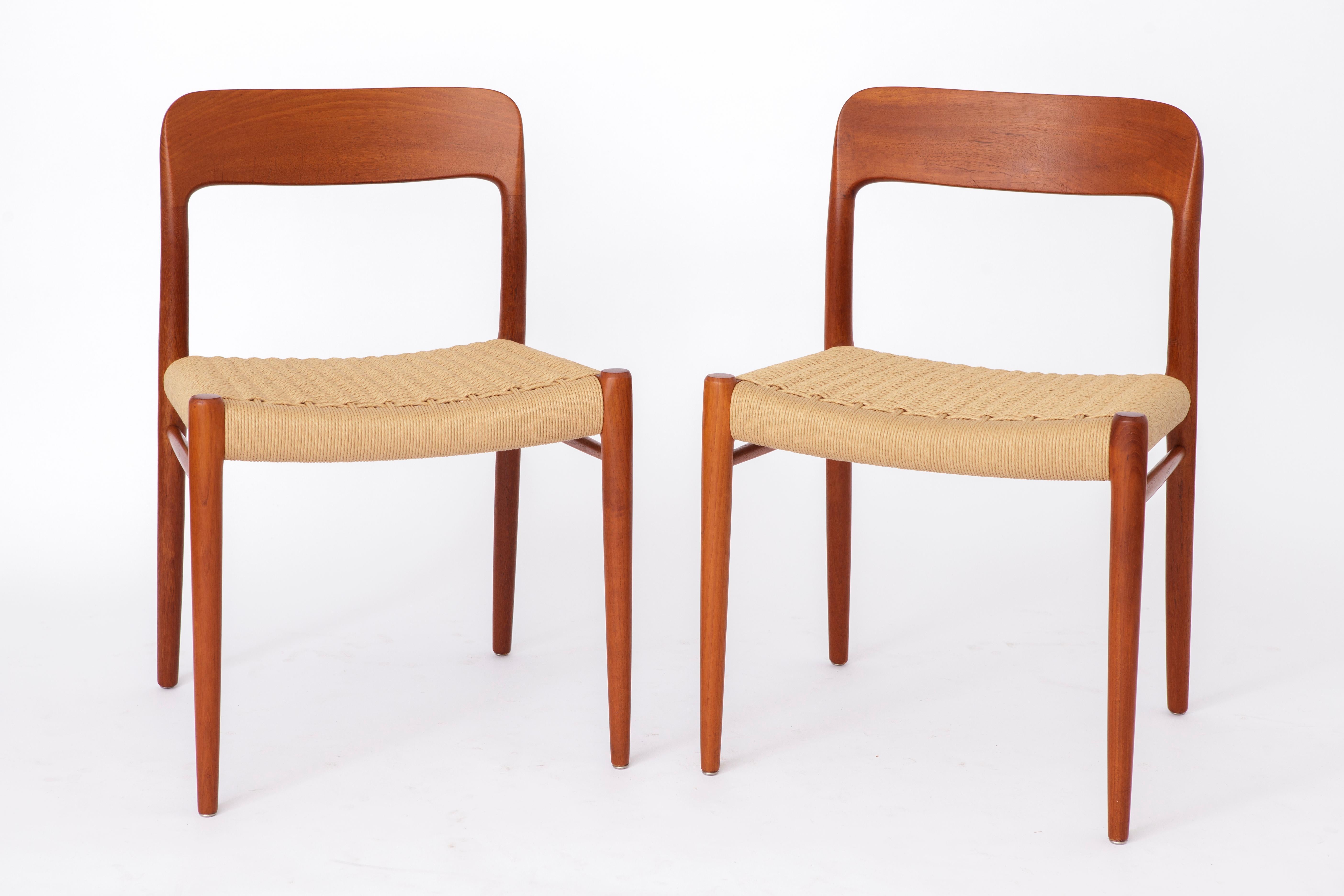 Set of 6 Niels Otto Moller Model 75 Dining Chairs, 1950s – Restored Teak & Renew Europeo en venta